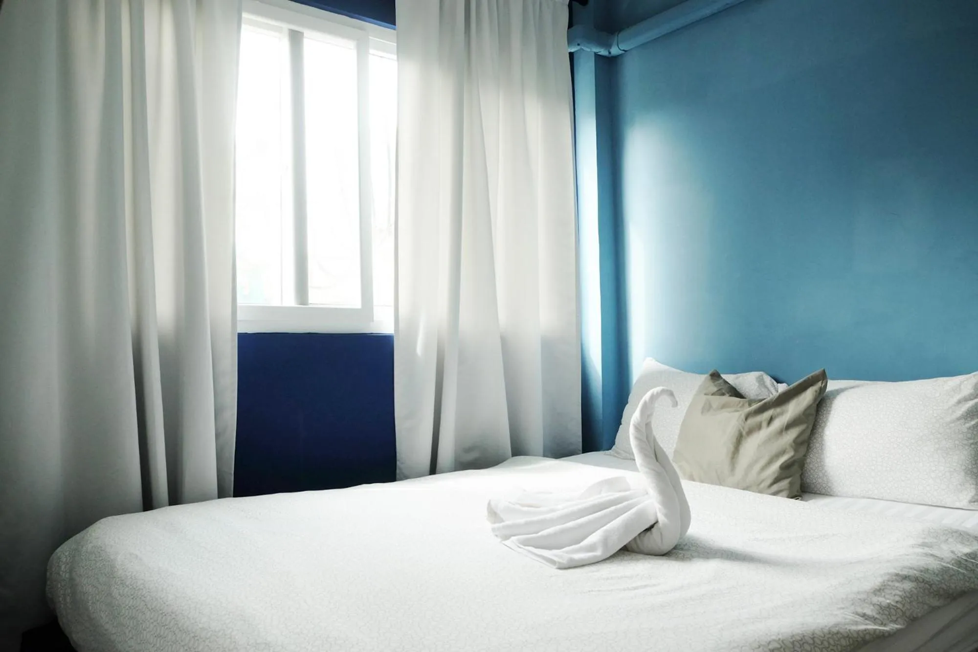 Bed in Sleep with Me Bangkok - BTS Phra Khanong