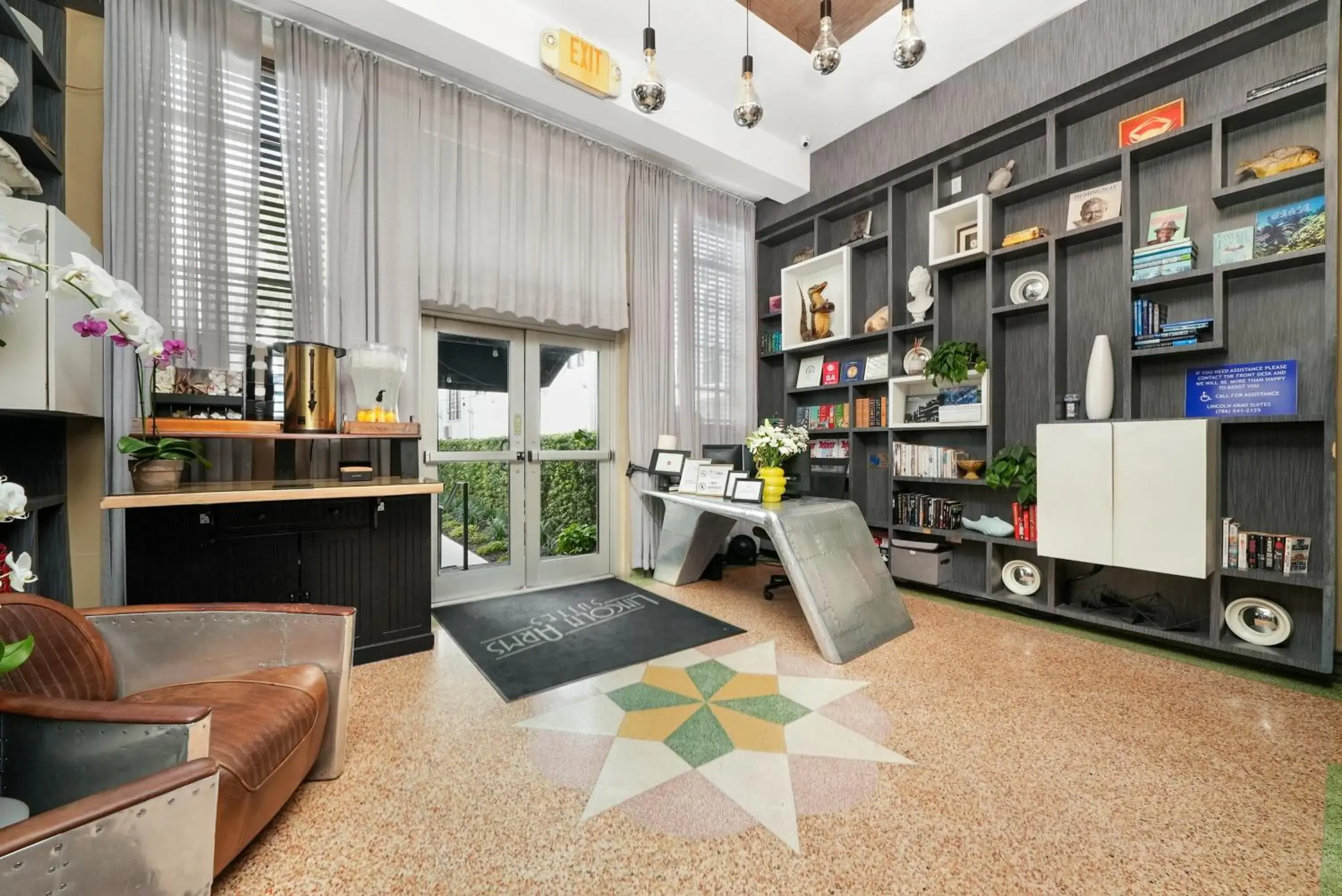 Lobby or reception in Lincoln Arms Suites Lobby or reception in Lincoln Arms Suites