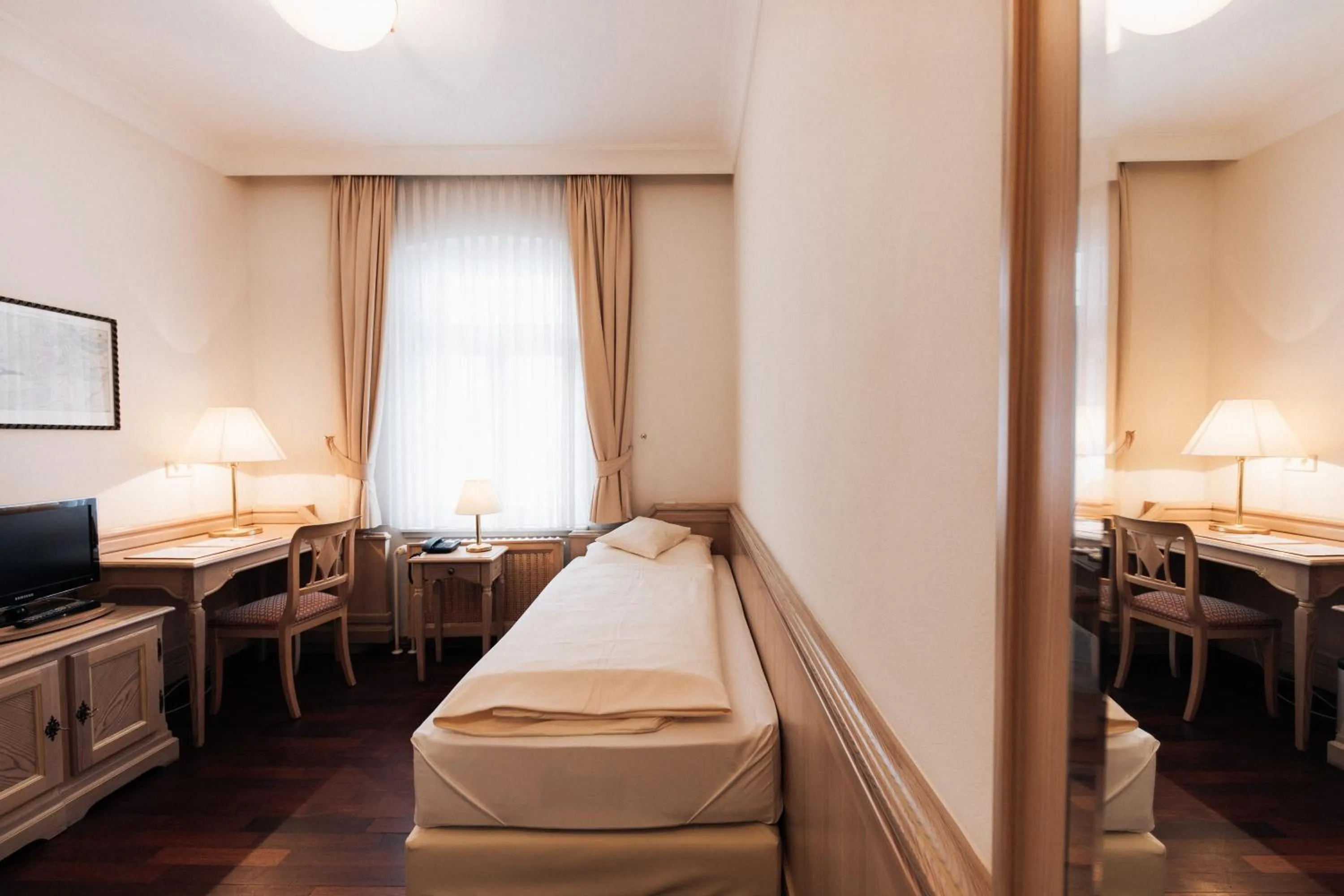 Bed in Hotel Weisser Bock