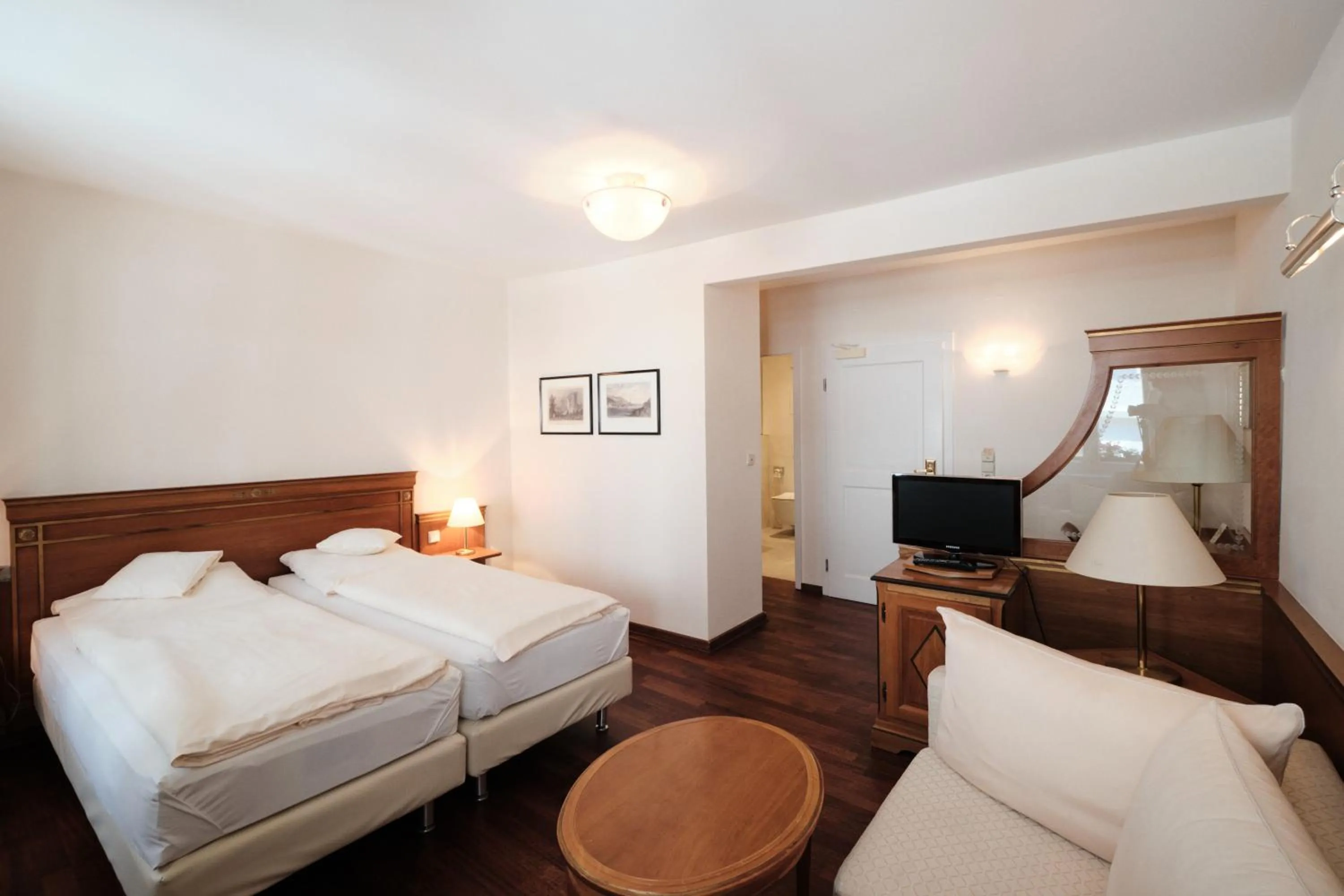 Photo of the whole room, Bed in Hotel Weisser Bock