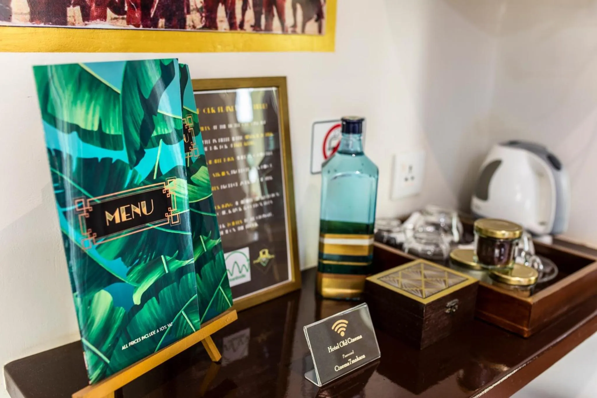 Coffee/tea facilities in Hotel Old Cinema