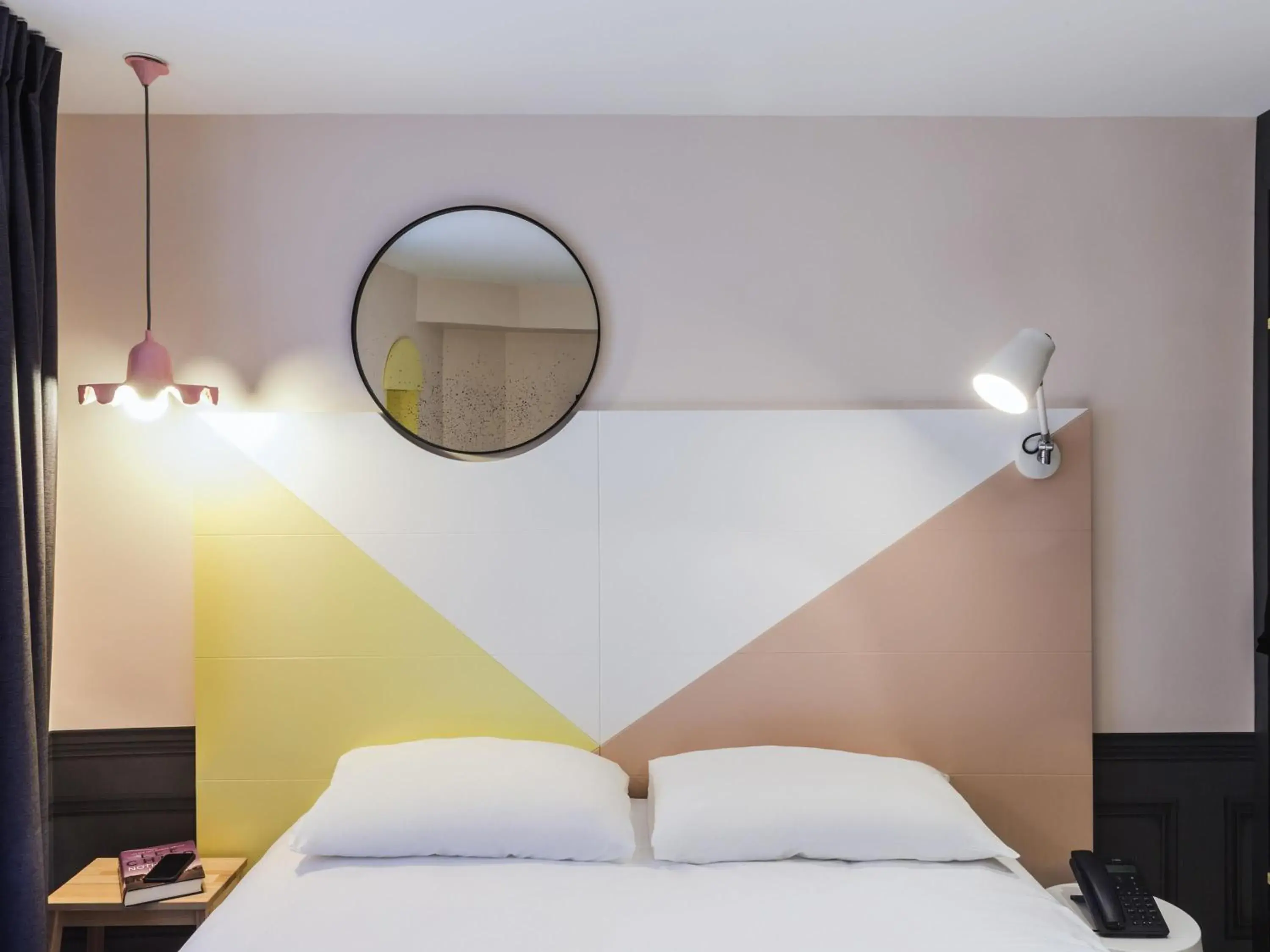 Bedroom, Bed in ibis Styles Paris Gare de l'Est TGV Bedroom, Bed in ibis Styles Paris Gare de l'Est TGV