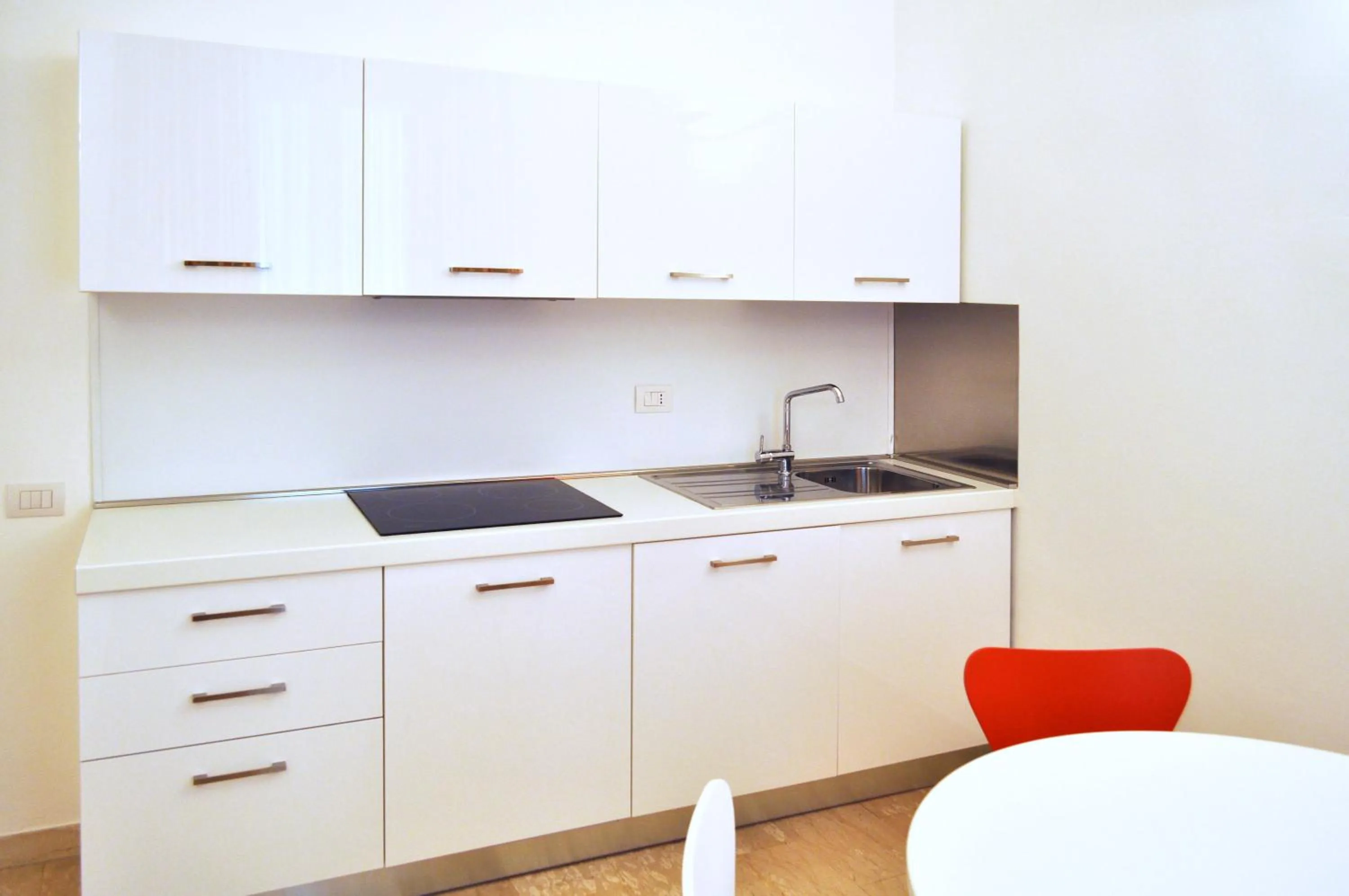 Kitchen or kitchenette in BB Hotels Aparthotel Bocconi