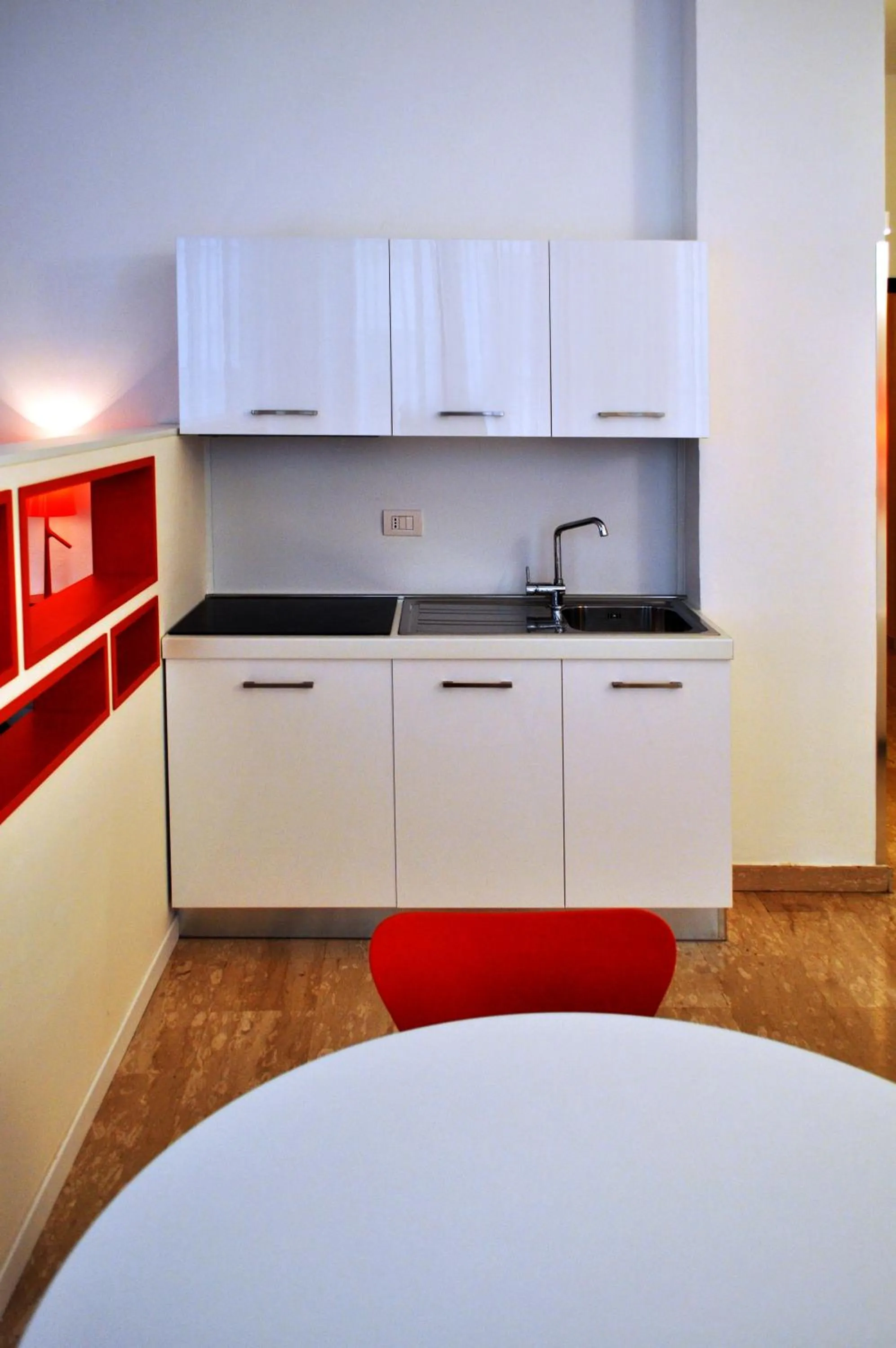 Kitchen or kitchenette in BB Hotels Aparthotel Bocconi