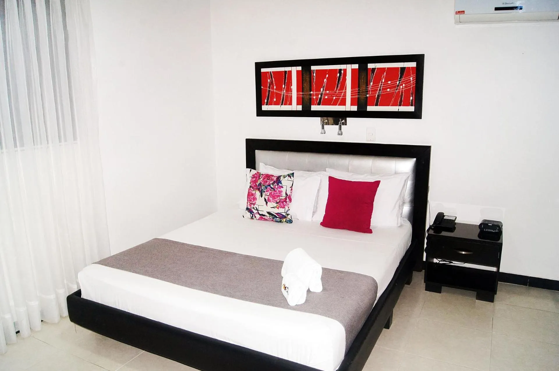 Bed in Hotel Cafeira