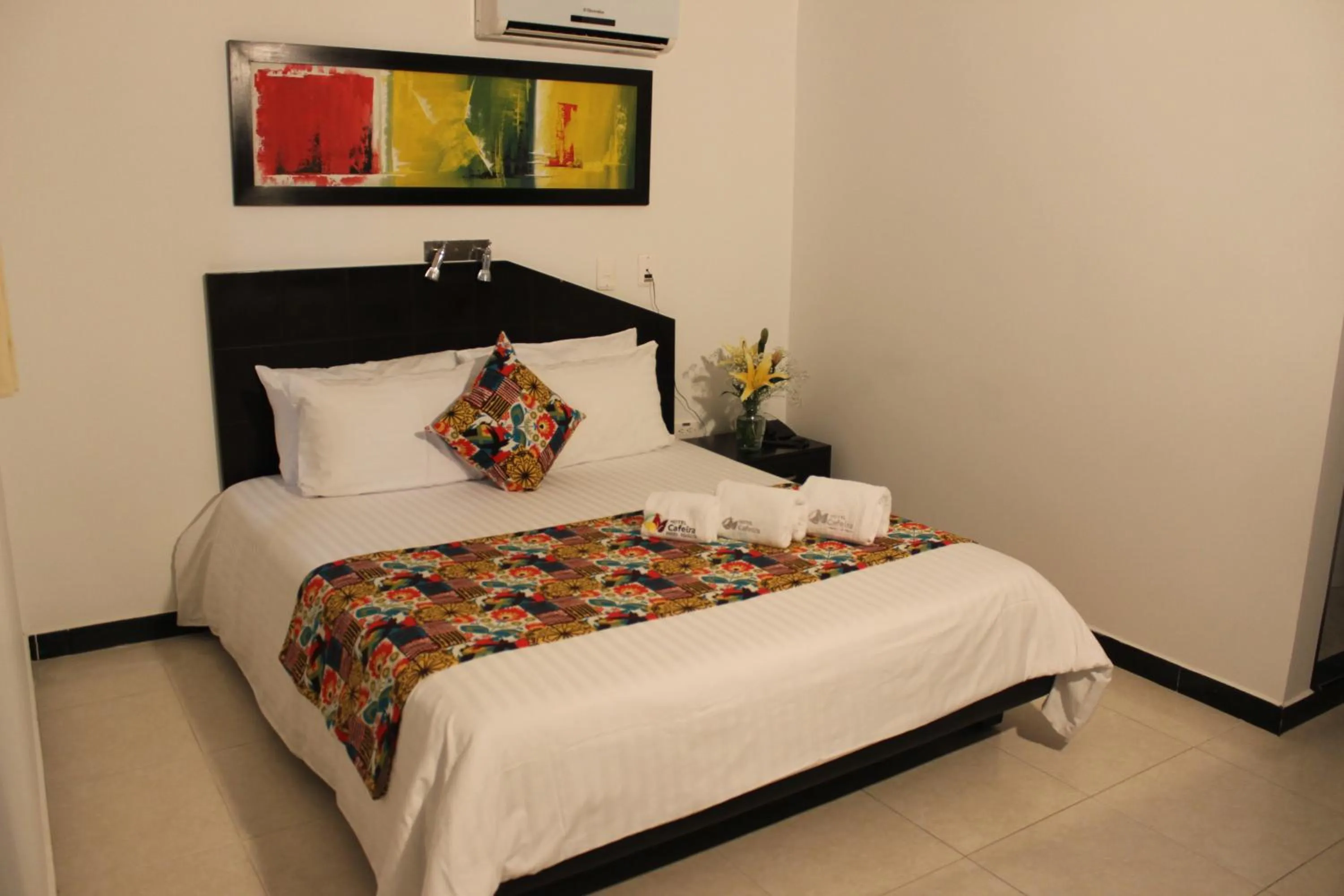 Bed in Hotel Cafeira