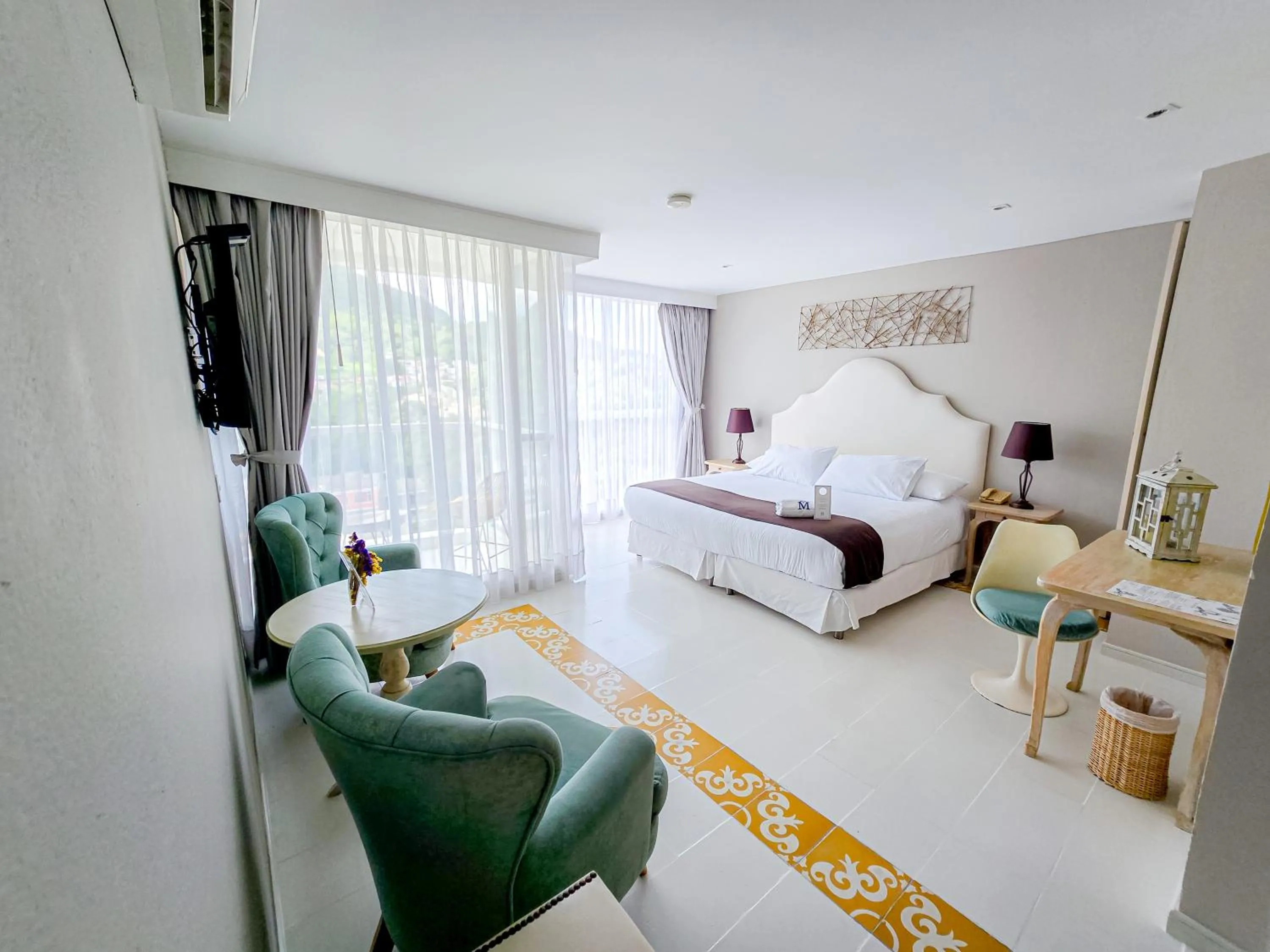 Suite with Jacuzzi in Hotel M Boutique