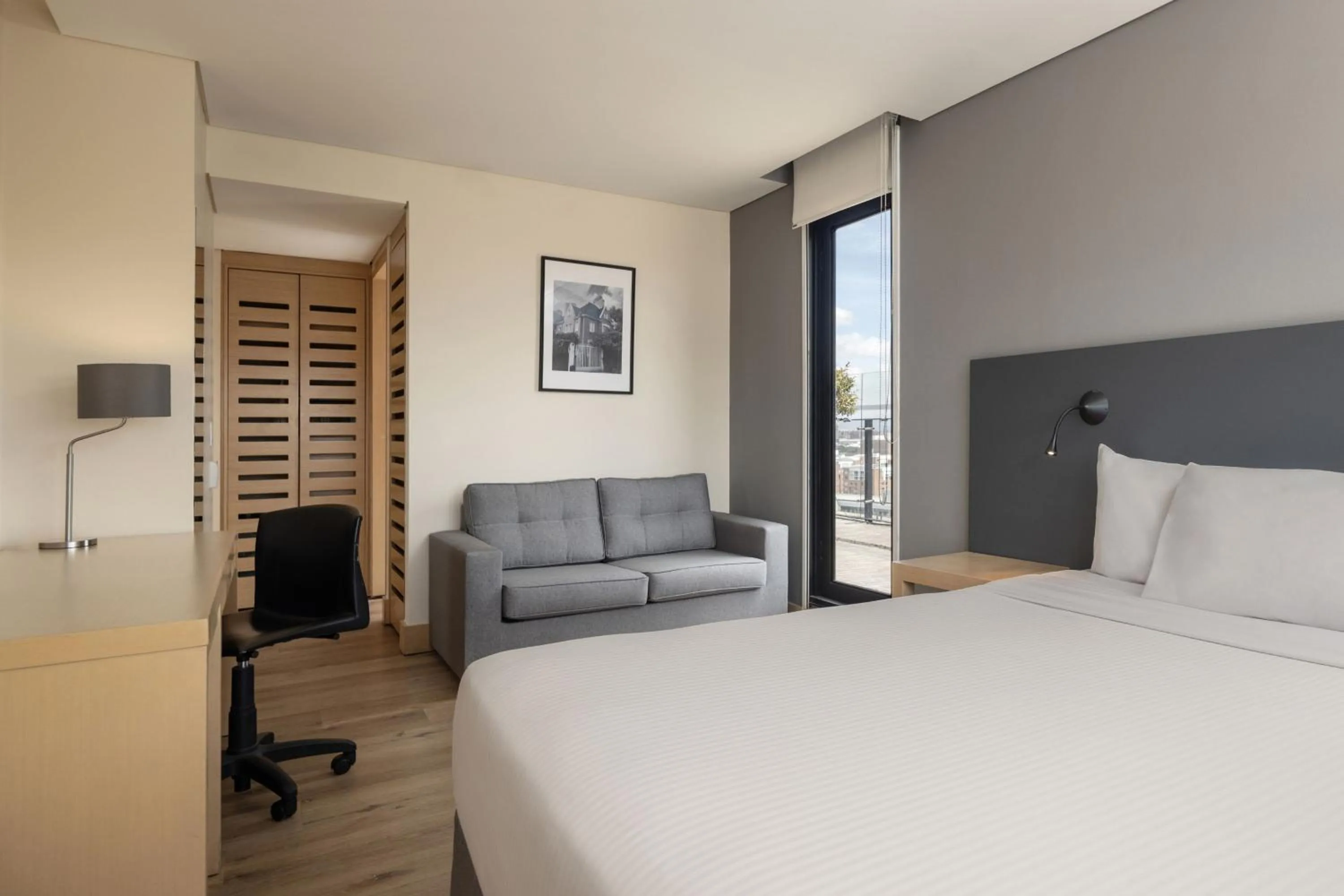 Photo of the whole room, Bed in Fairfield by Marriott Bogota Embajada