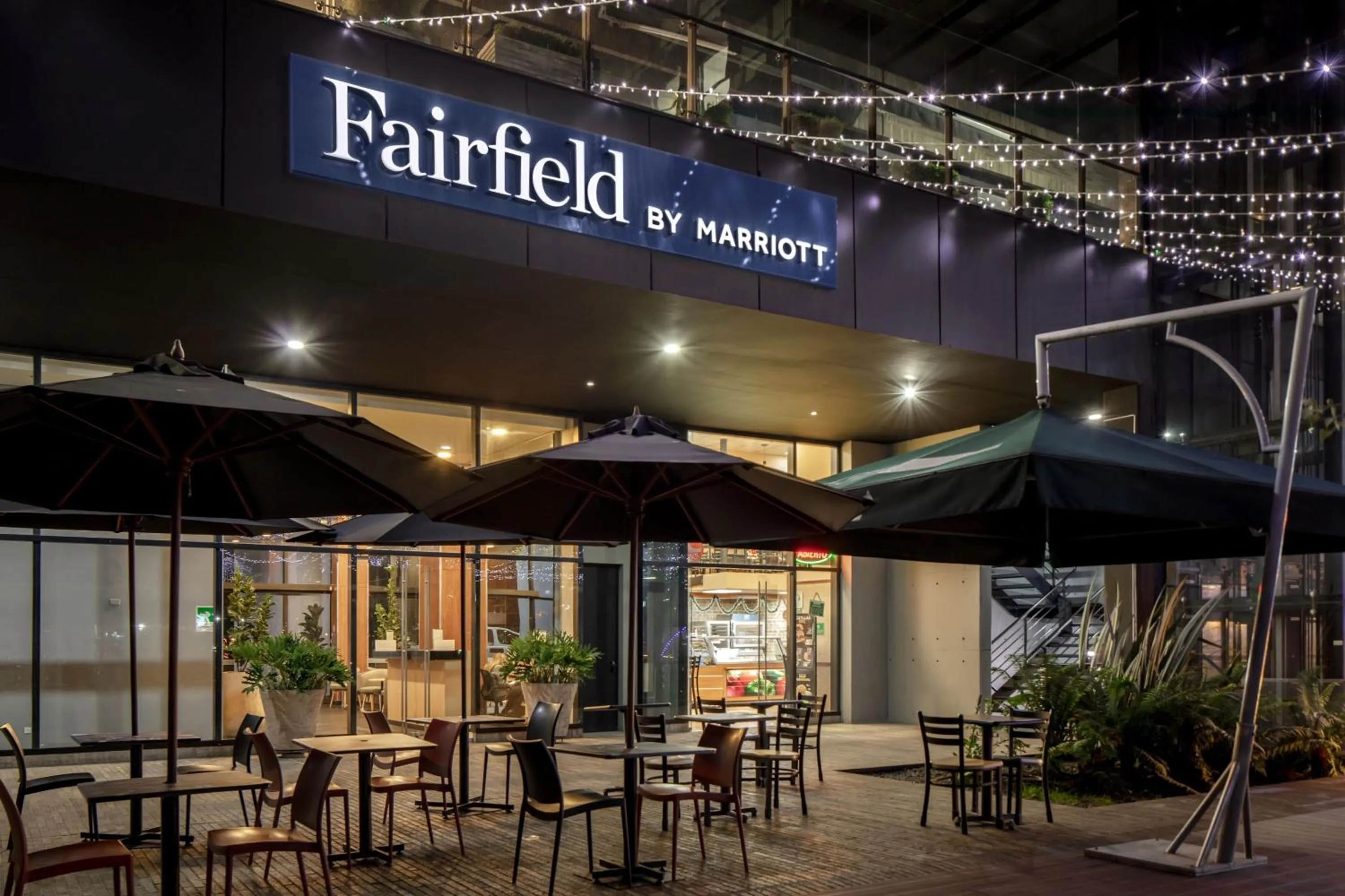 Restaurant/places to eat in Fairfield by Marriott Bogota Embajada