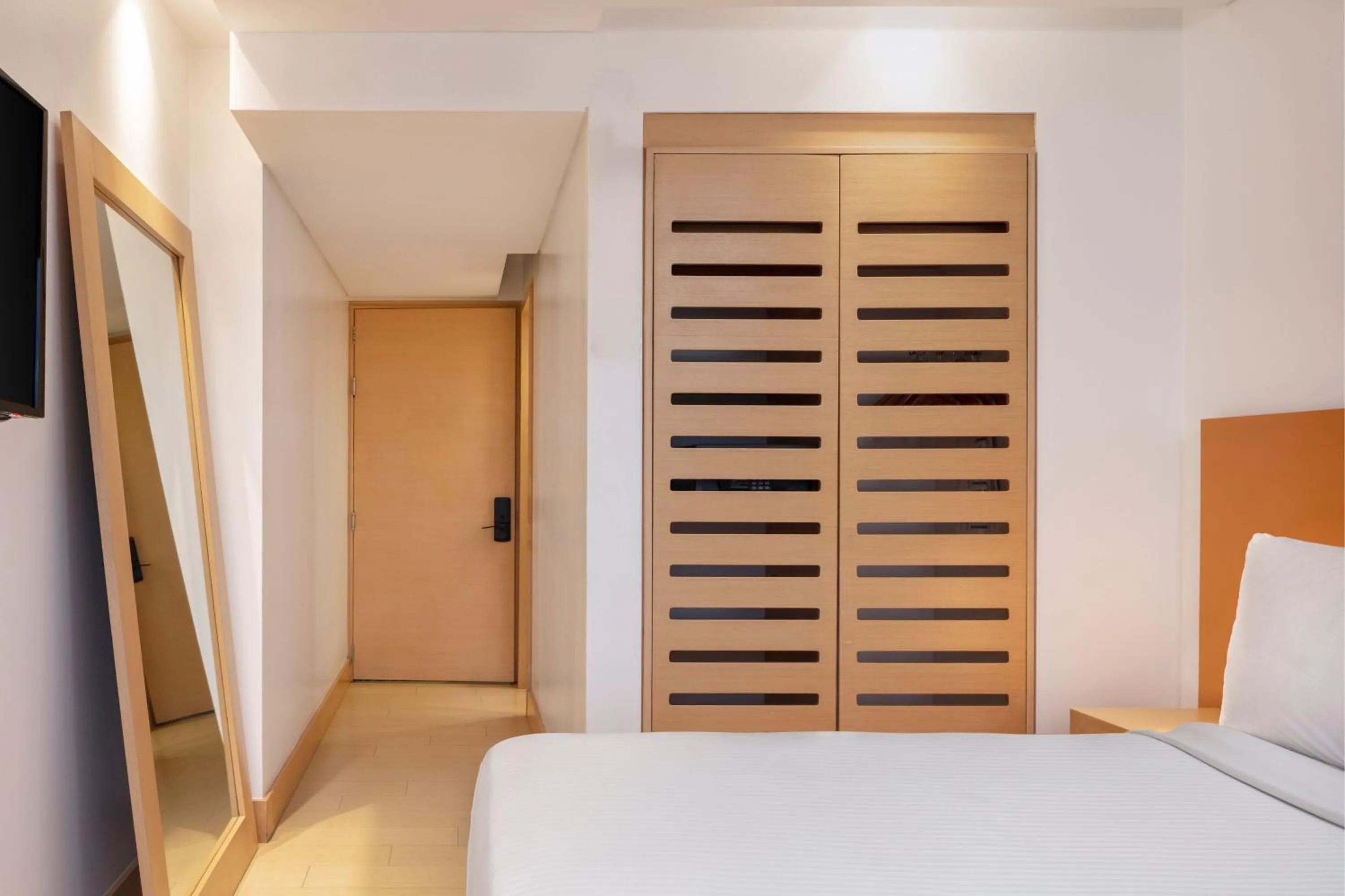 Photo of the whole room, Bed in Fairfield by Marriott Bogota Embajada