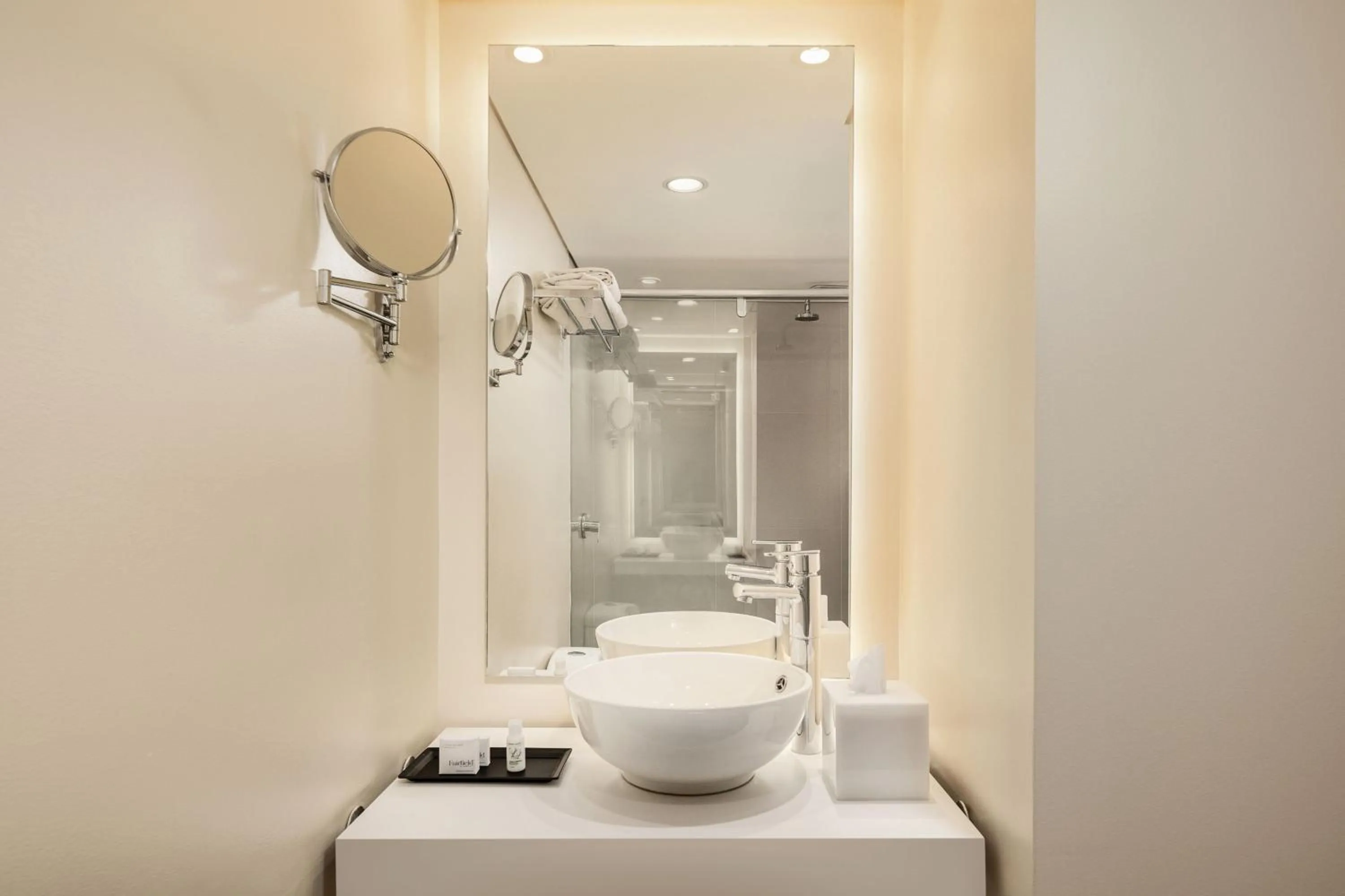Bathroom in Fairfield by Marriott Bogota Embajada