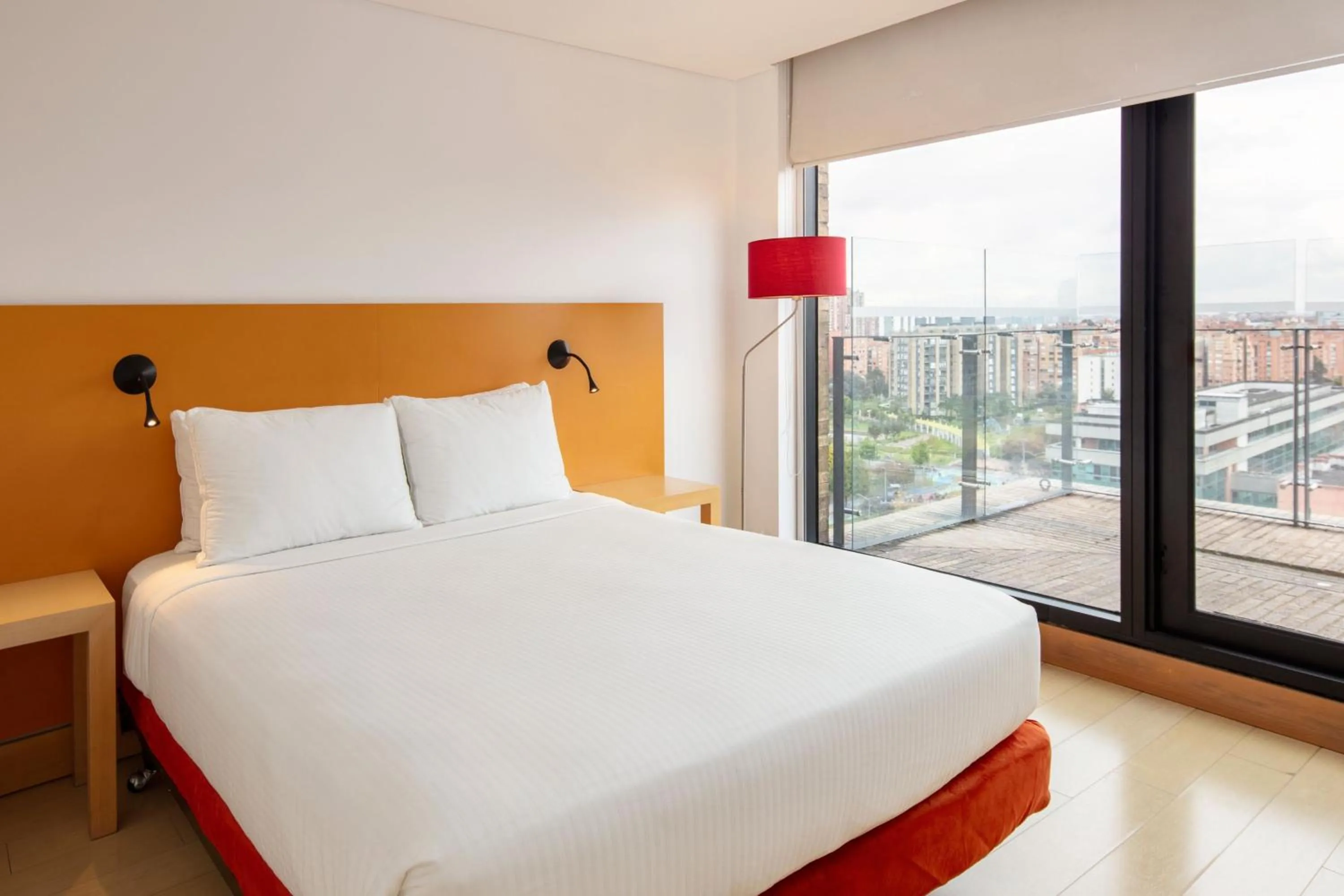 Photo of the whole room, Bed in Fairfield by Marriott Bogota Embajada