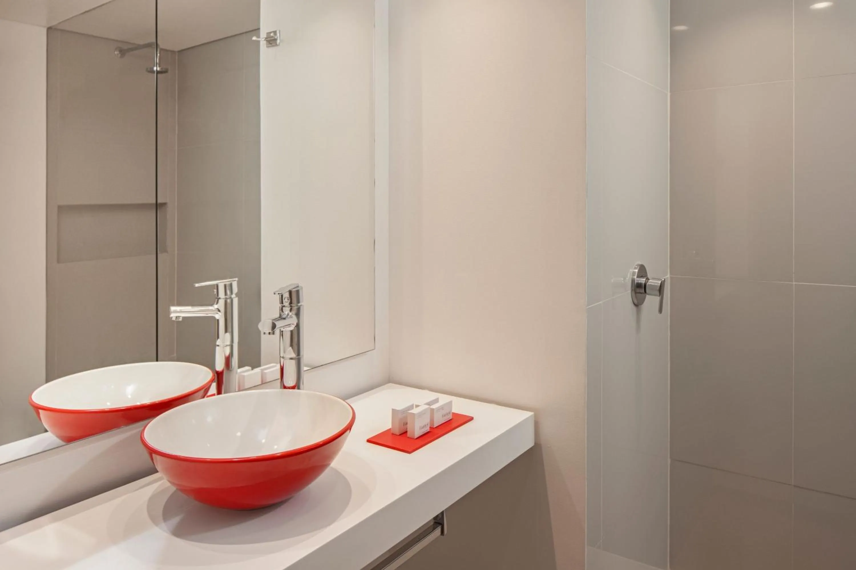 Bathroom in Fairfield by Marriott Bogota Embajada