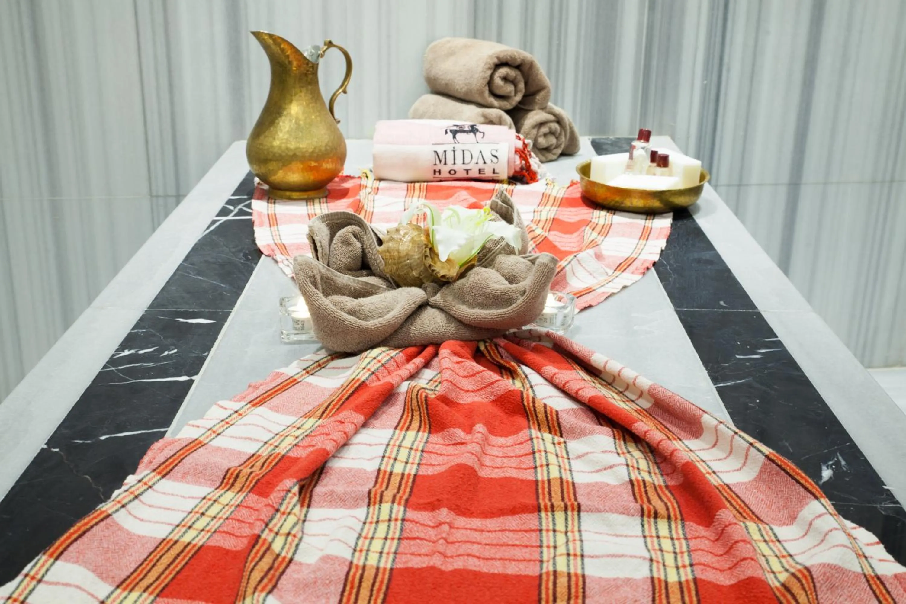 Open Air Bath in Midas Hotel