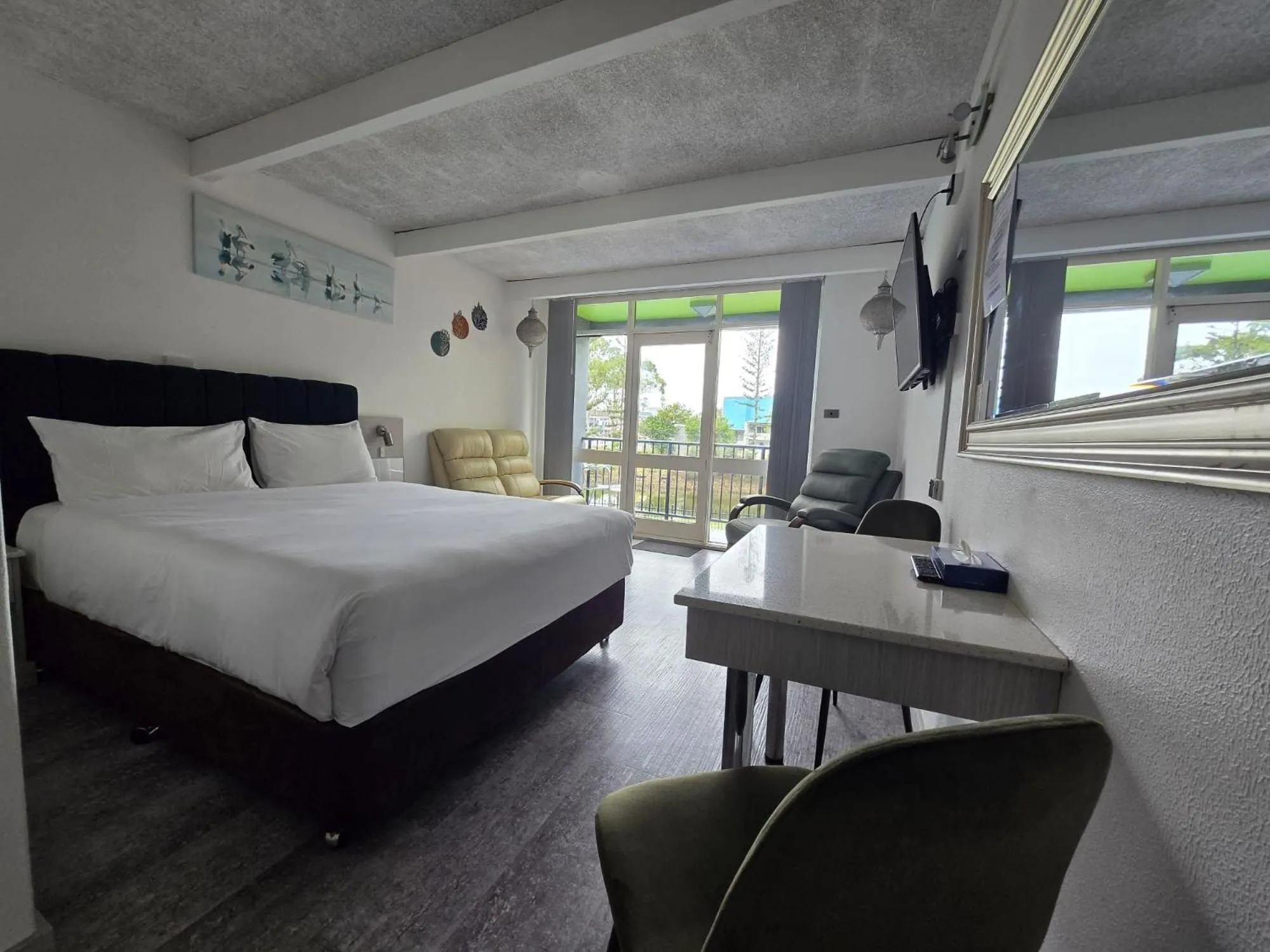 Bed in Le George Motel