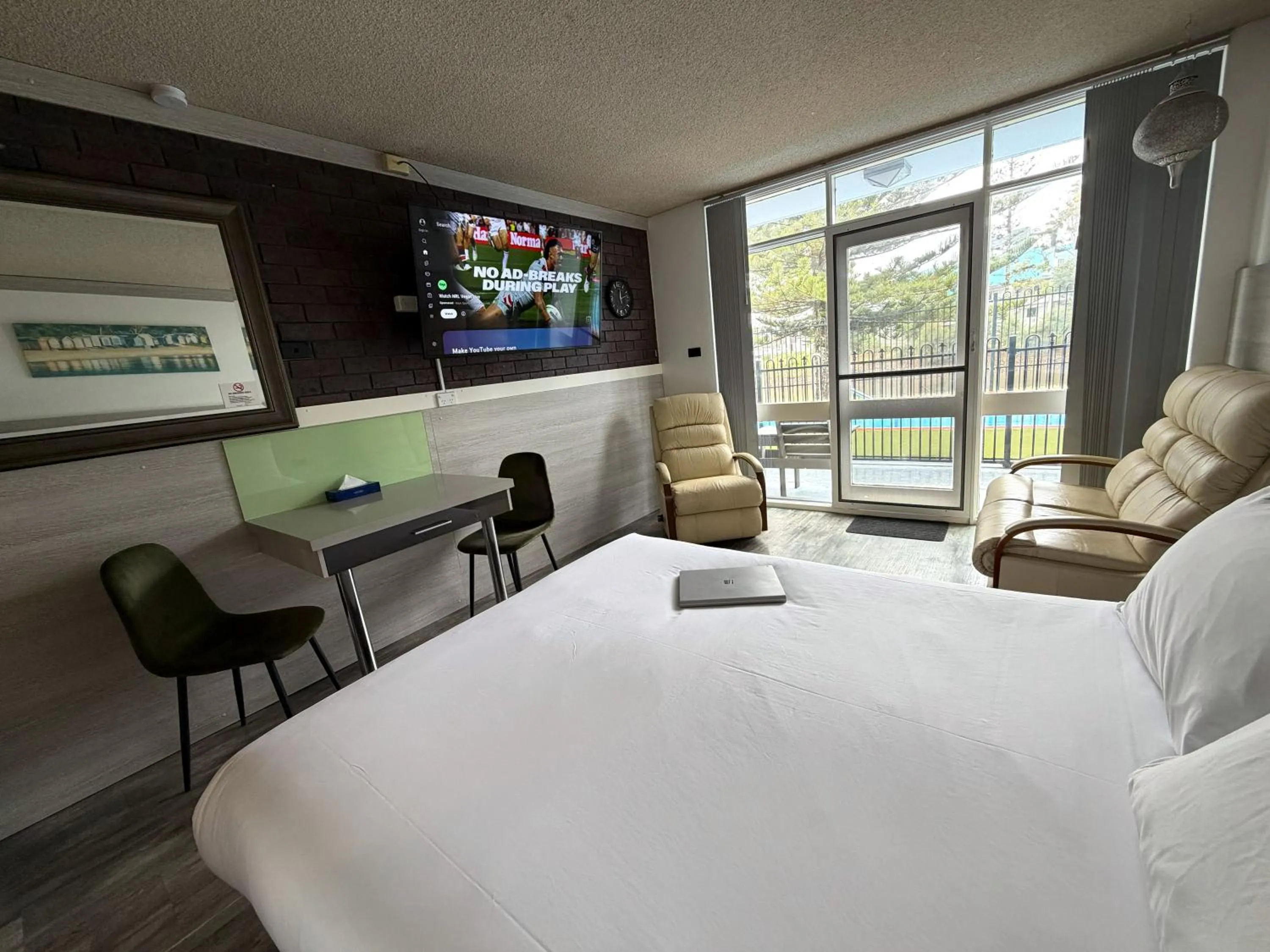 Photo of the whole room, Bed in Le George Motel