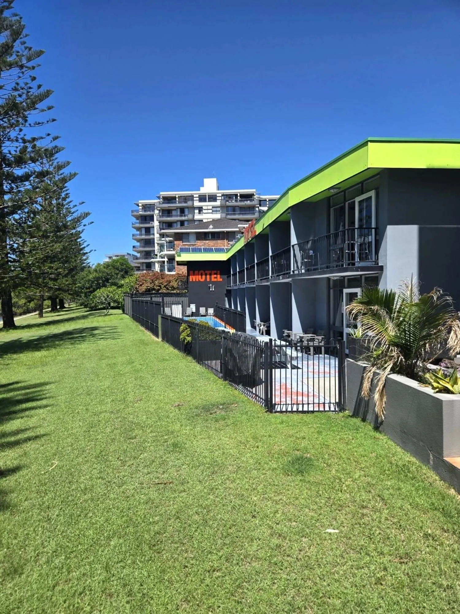Property building in Le George Motel