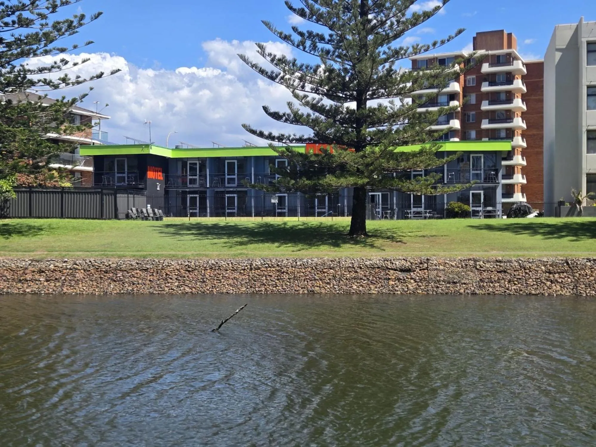 Property building in Le George Motel
