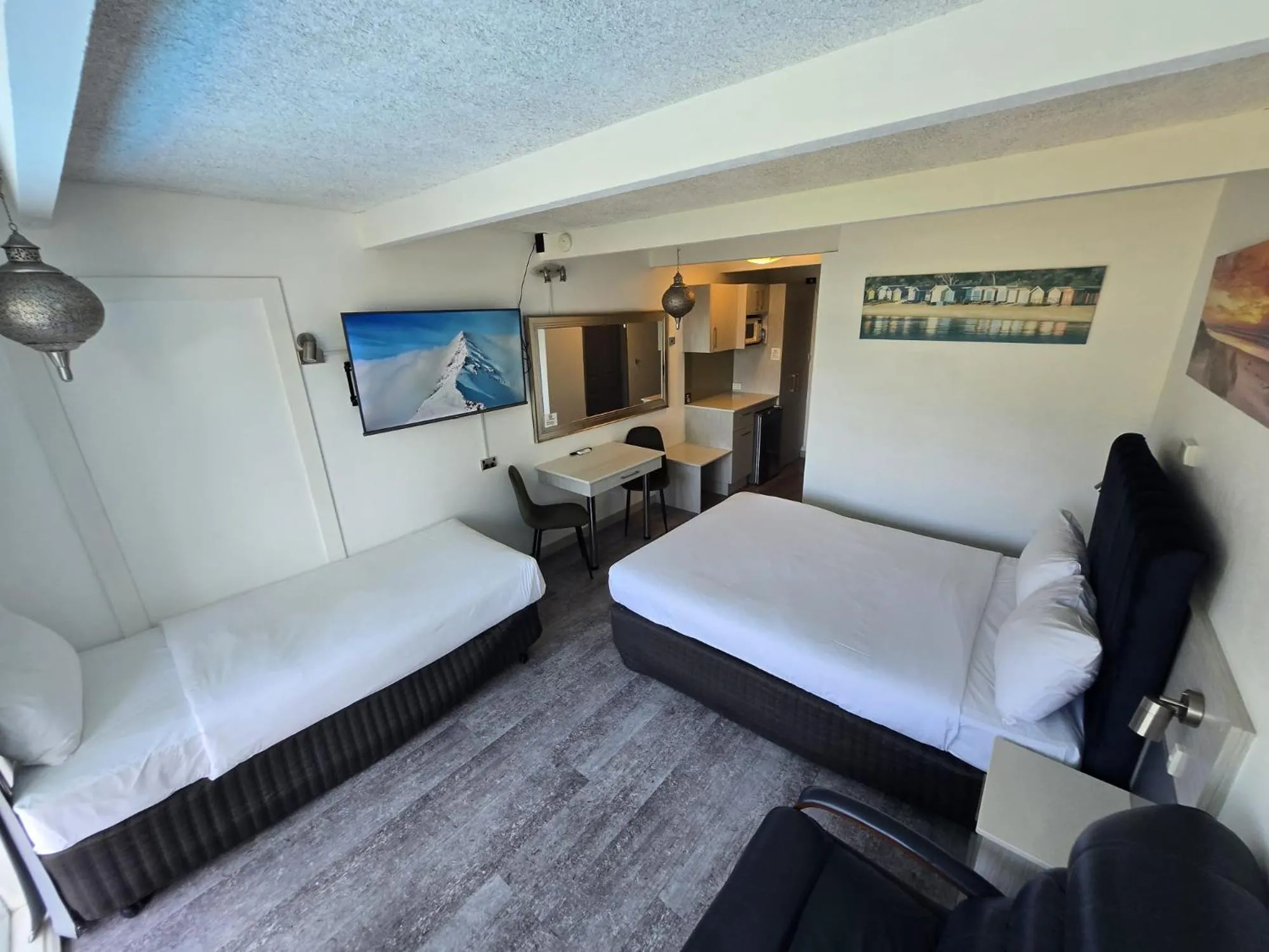 Photo of the whole room, Bed in Le George Motel