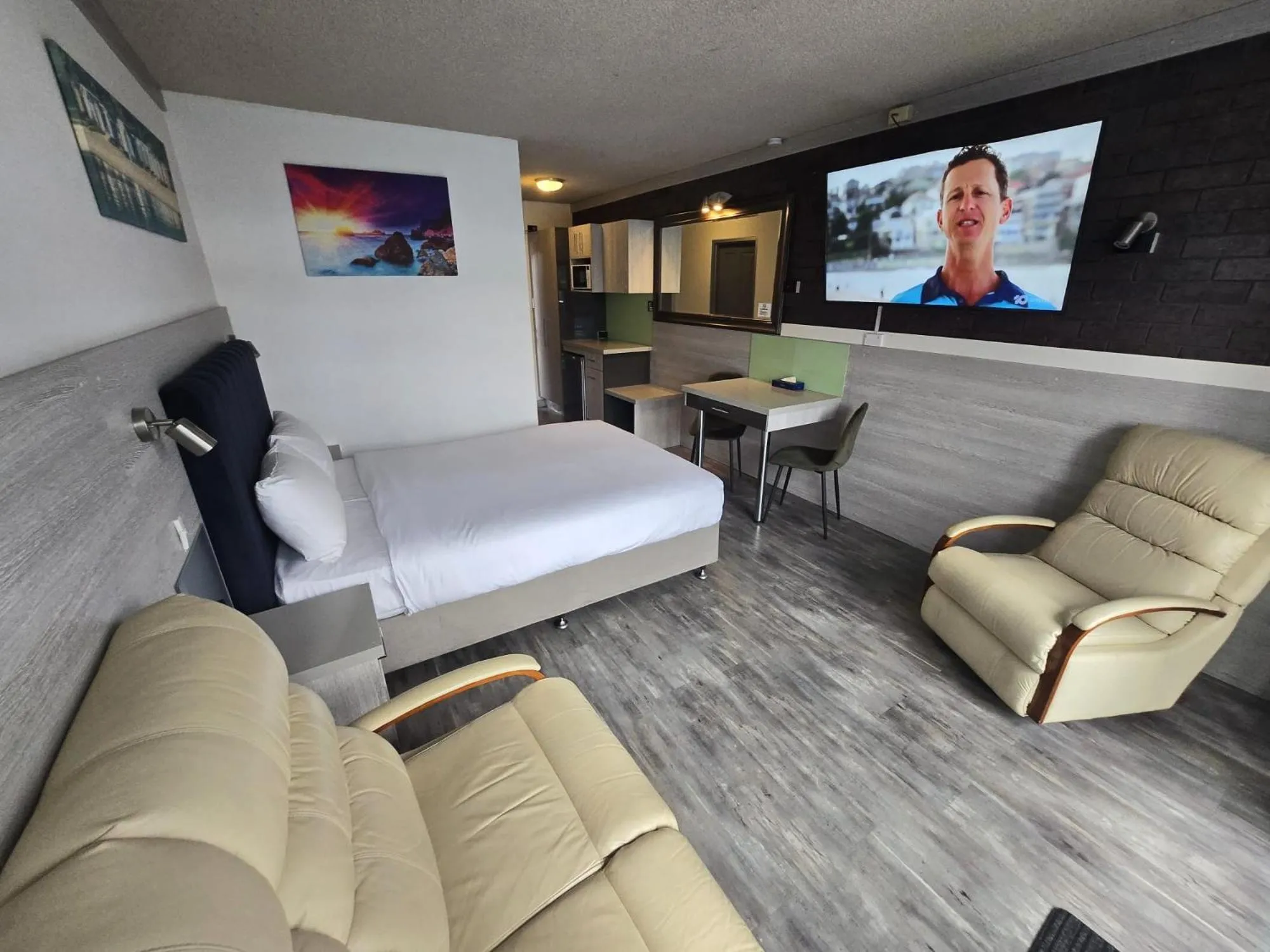 Photo of the whole room, Bed in Le George Motel