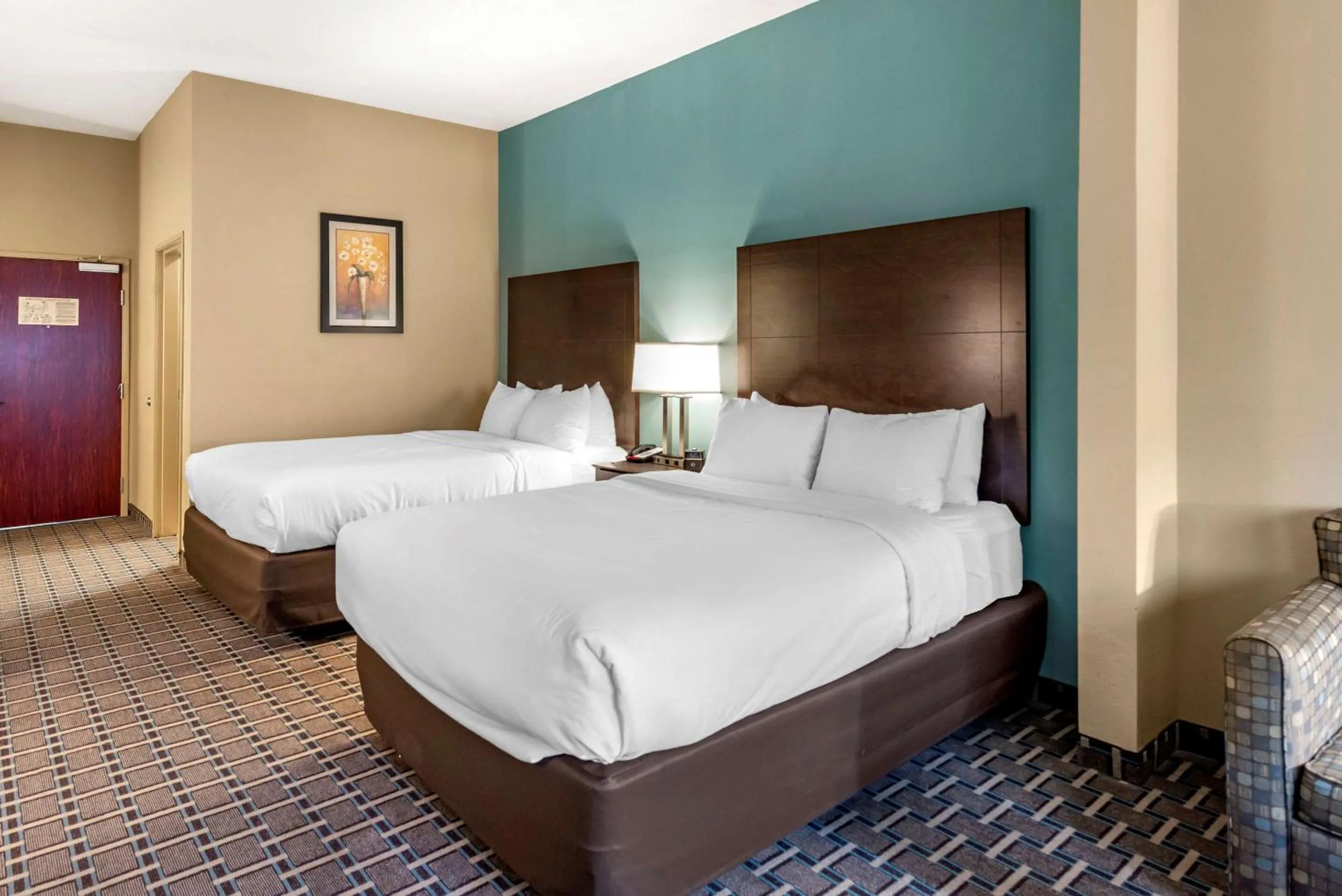 Bedroom, Bed in Comfort Suites Clovis North