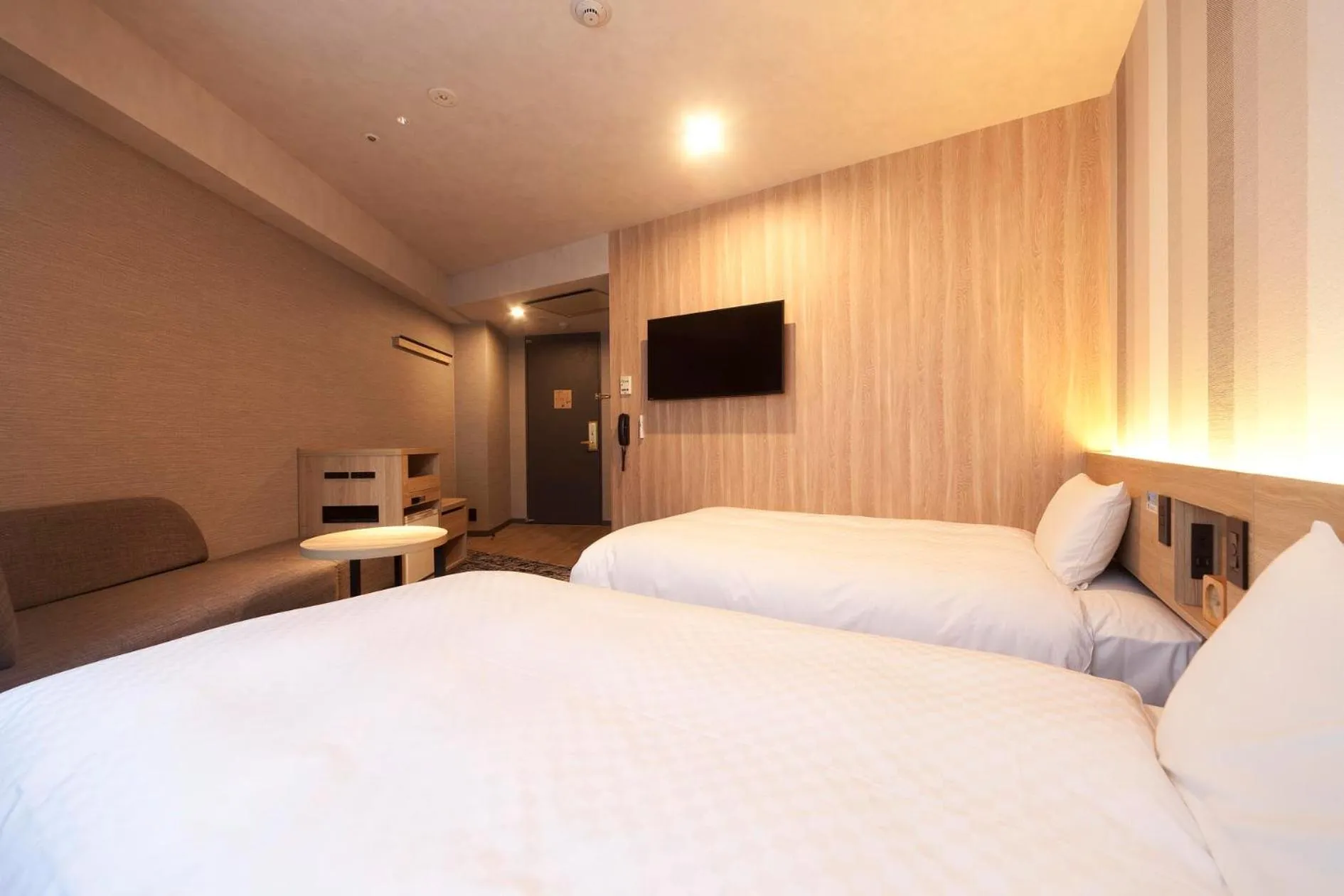 Photo of the whole room, Bed in Kumamoto Washington Hotel Plaza