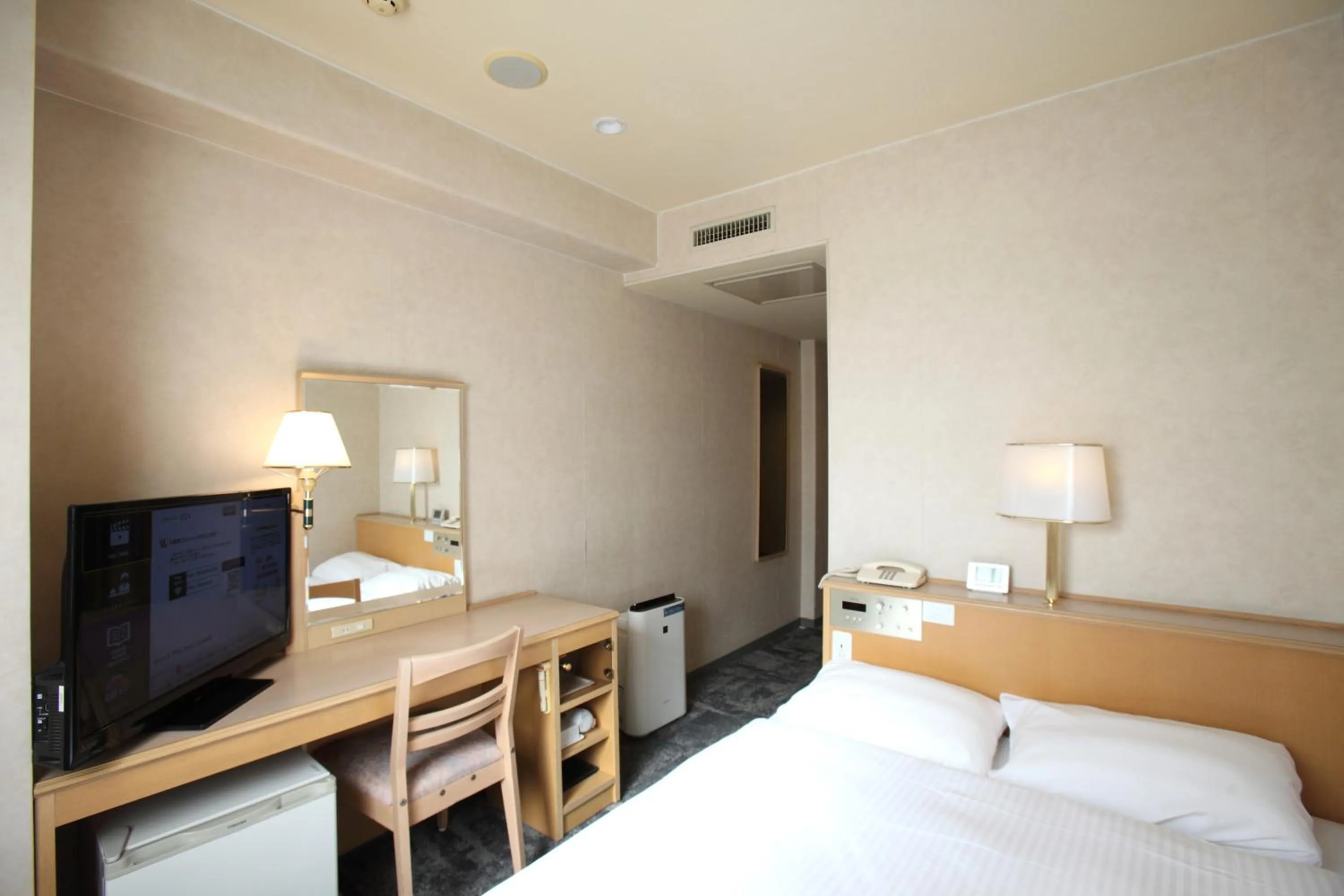 Photo of the whole room, Bed in Kurume Washington Hotel Plaza
