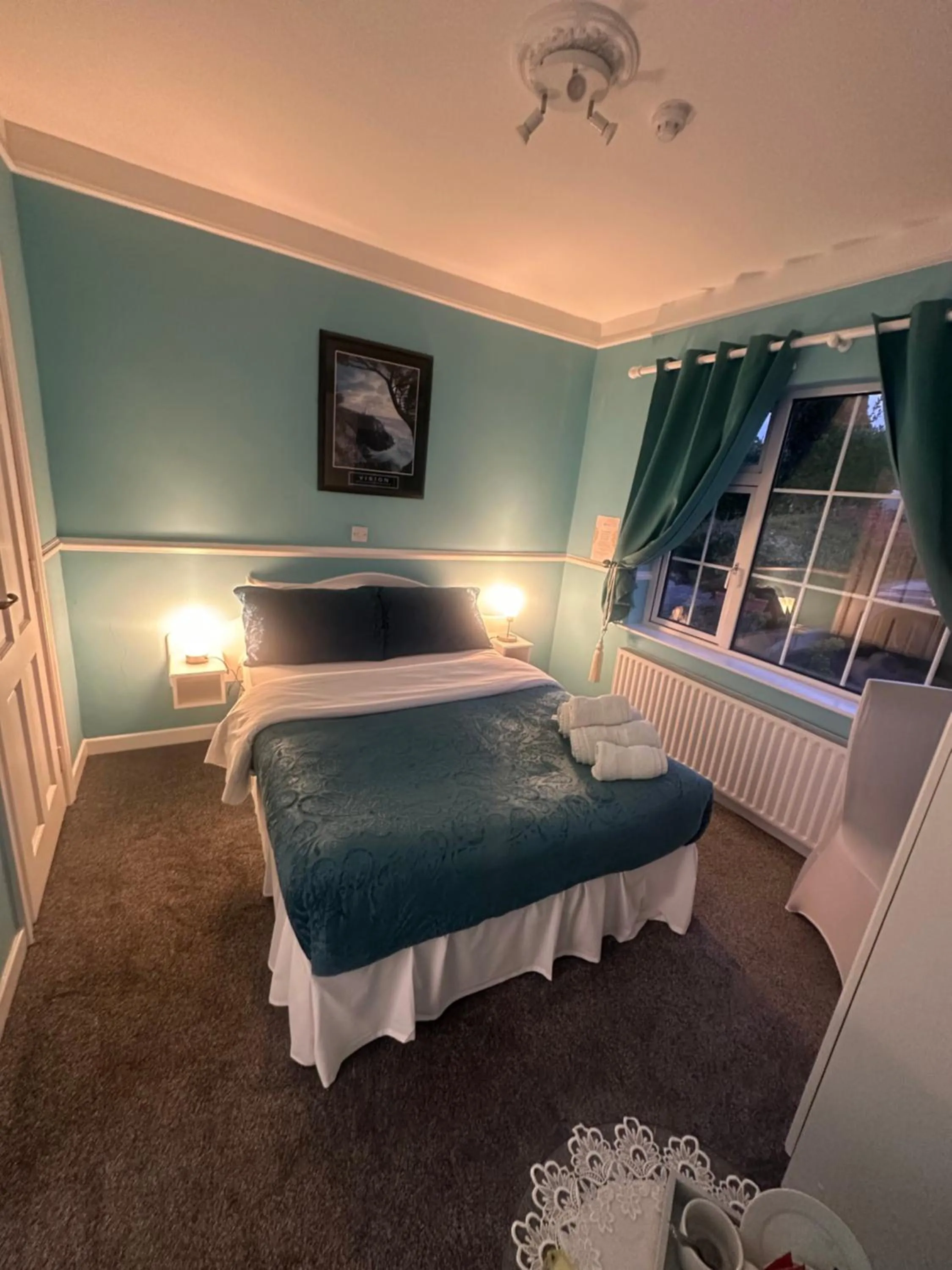 Bedroom, Bed in Kinsale B&B