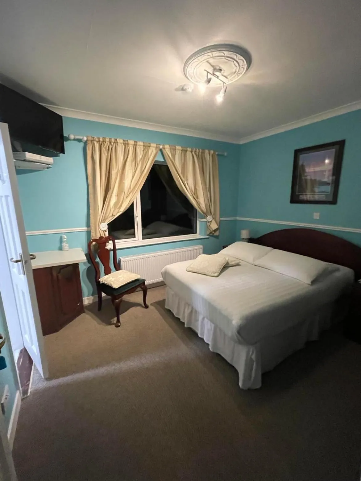 Bed in Kinsale B&B