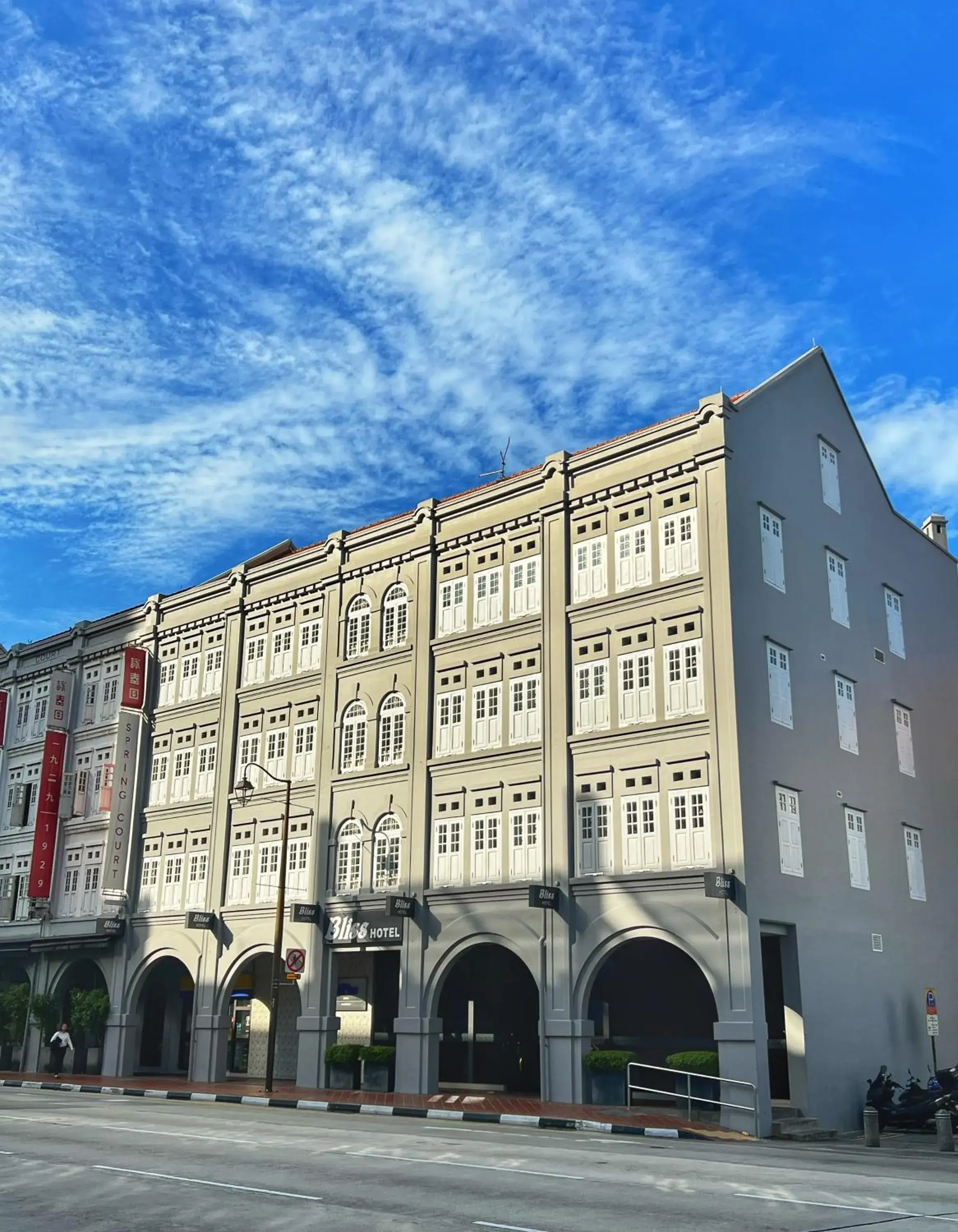 Property building in Bliss Hotel Singapore Property building in Bliss Hotel Singapore