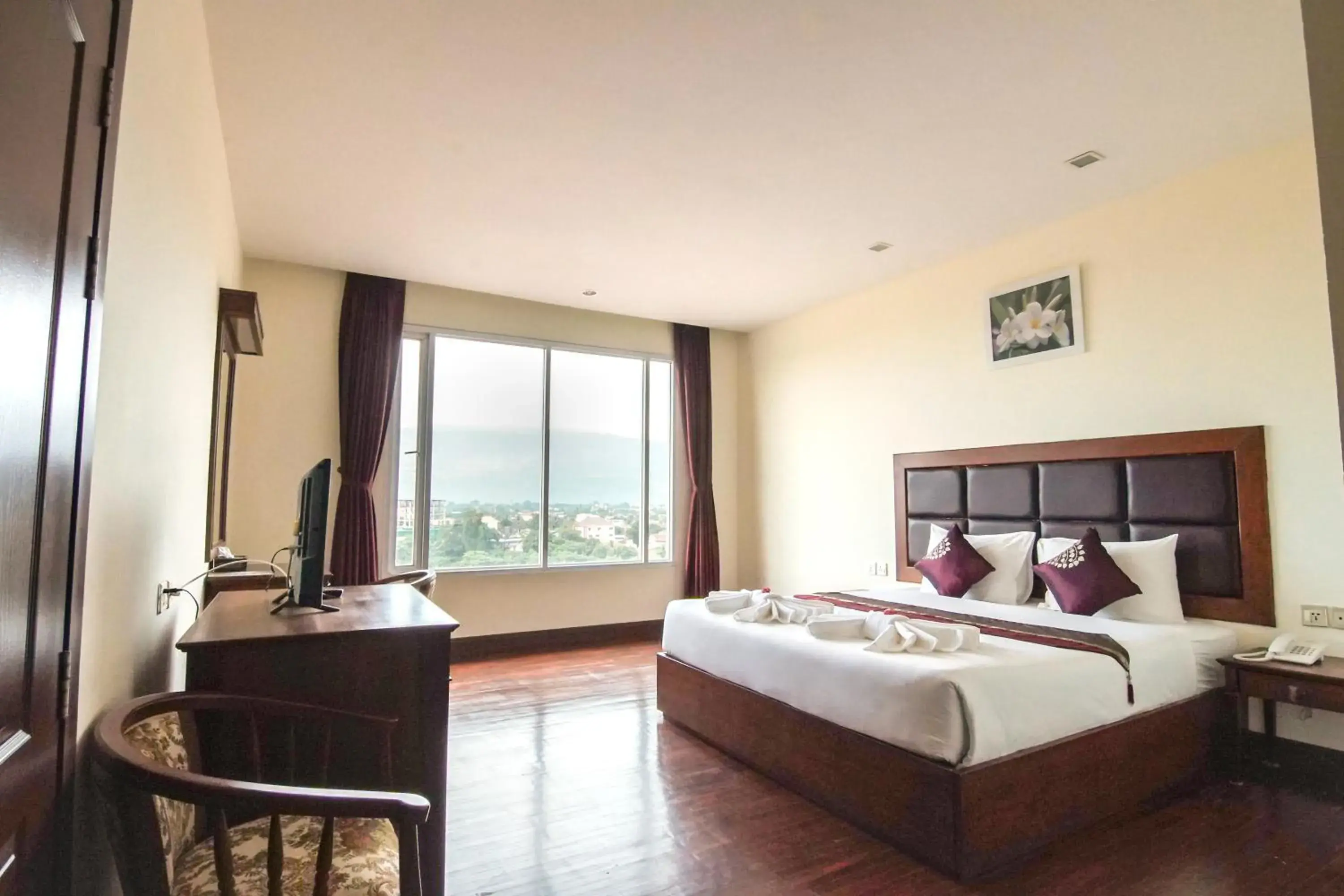 Superior Double or Twin Room in Arawan Riverside Hotel Superior Double or Twin Room in Arawan Riverside Hotel