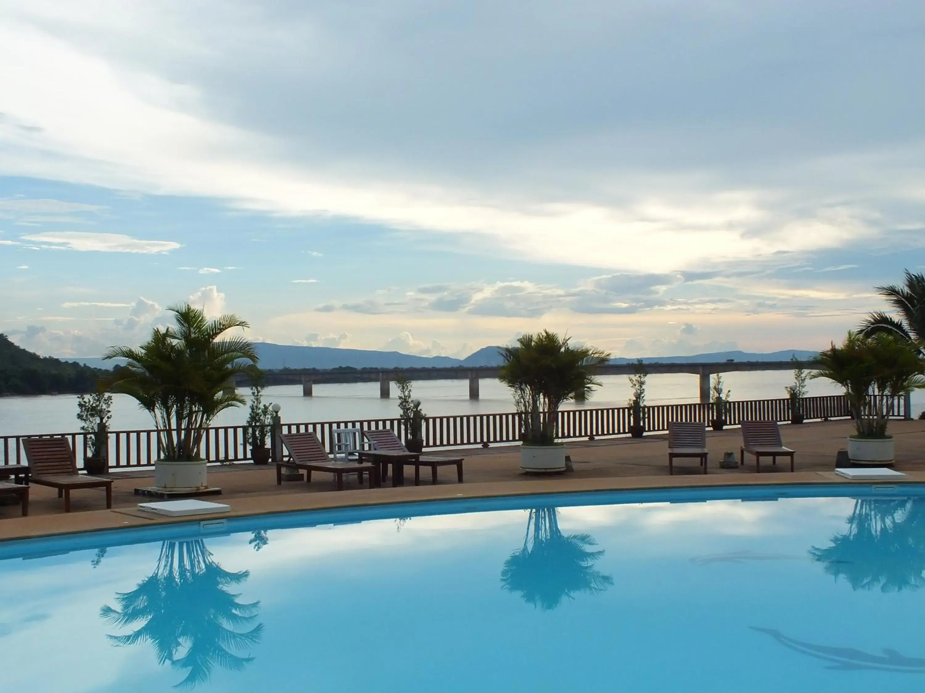Swimming pool in Arawan Riverside Hotel Swimming pool in Arawan Riverside Hotel
