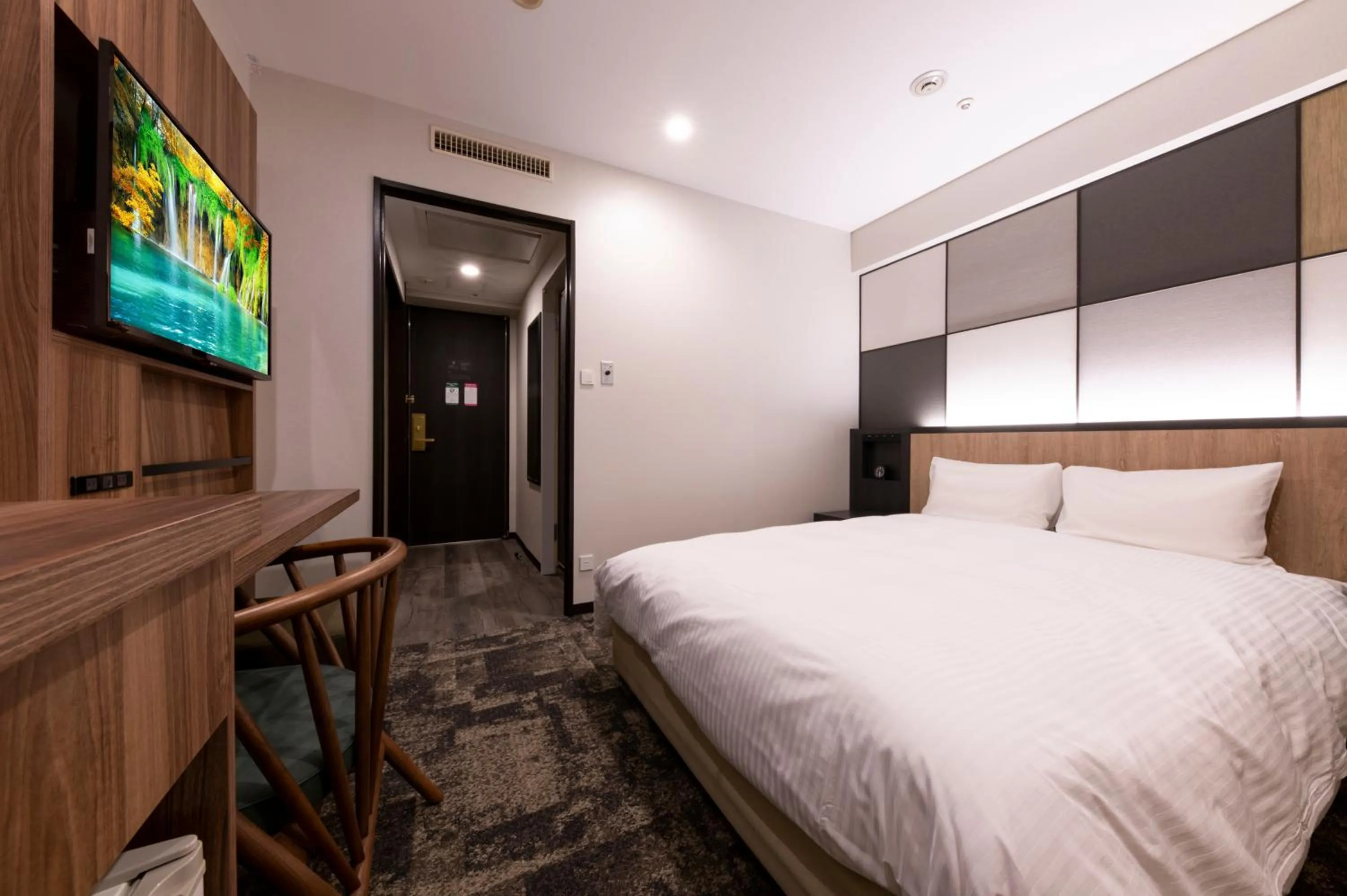 Photo of the whole room, Bed in Takasaki Washington Hotel Plaza