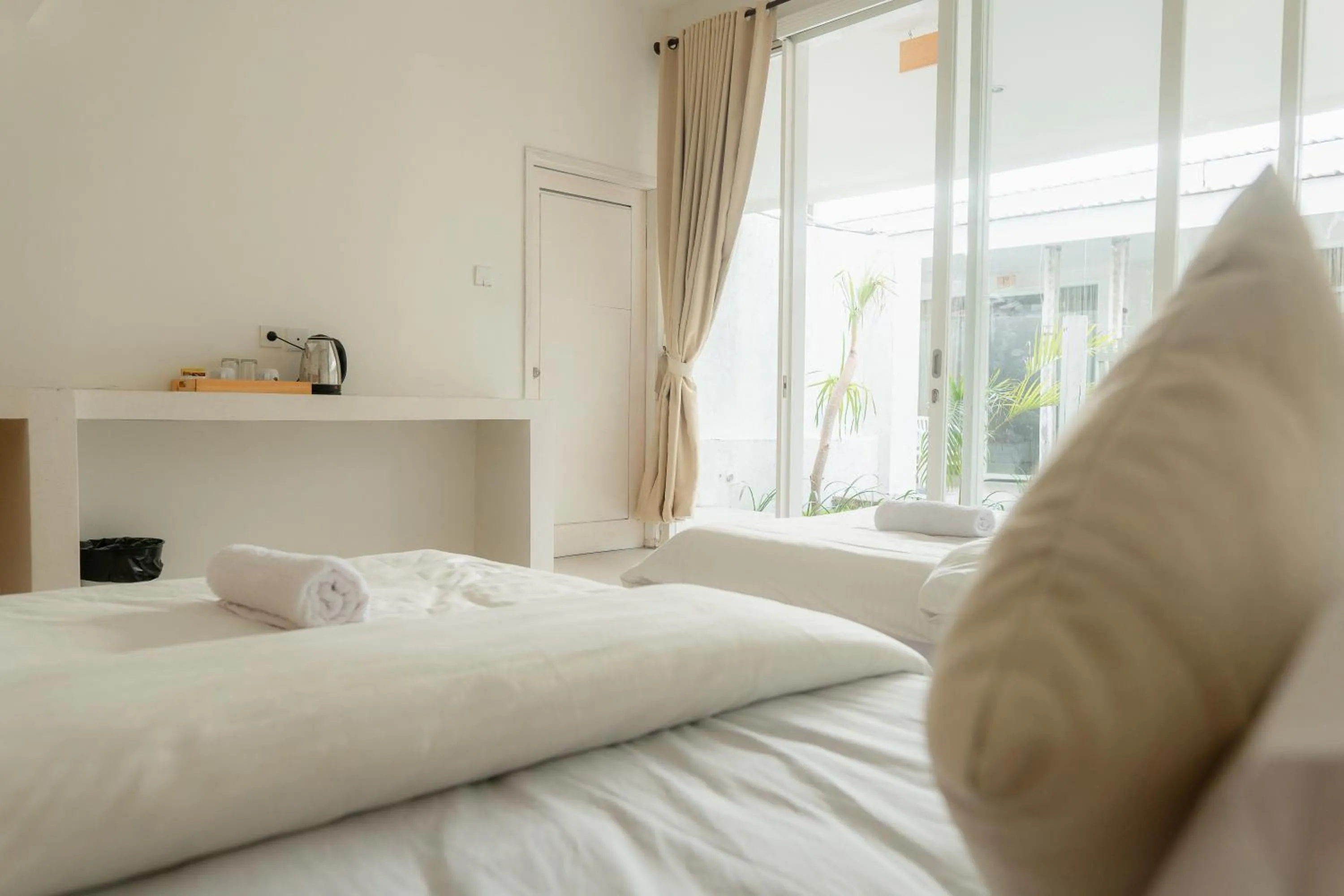 Bed in Gili Paddy Hotel