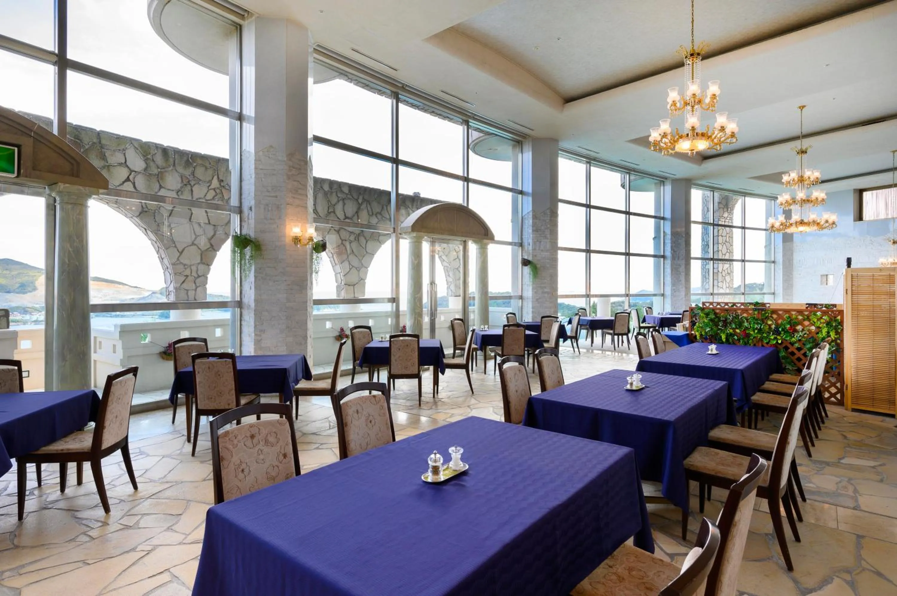 Restaurant/places to eat in Izumigo Hotel Altia Toba