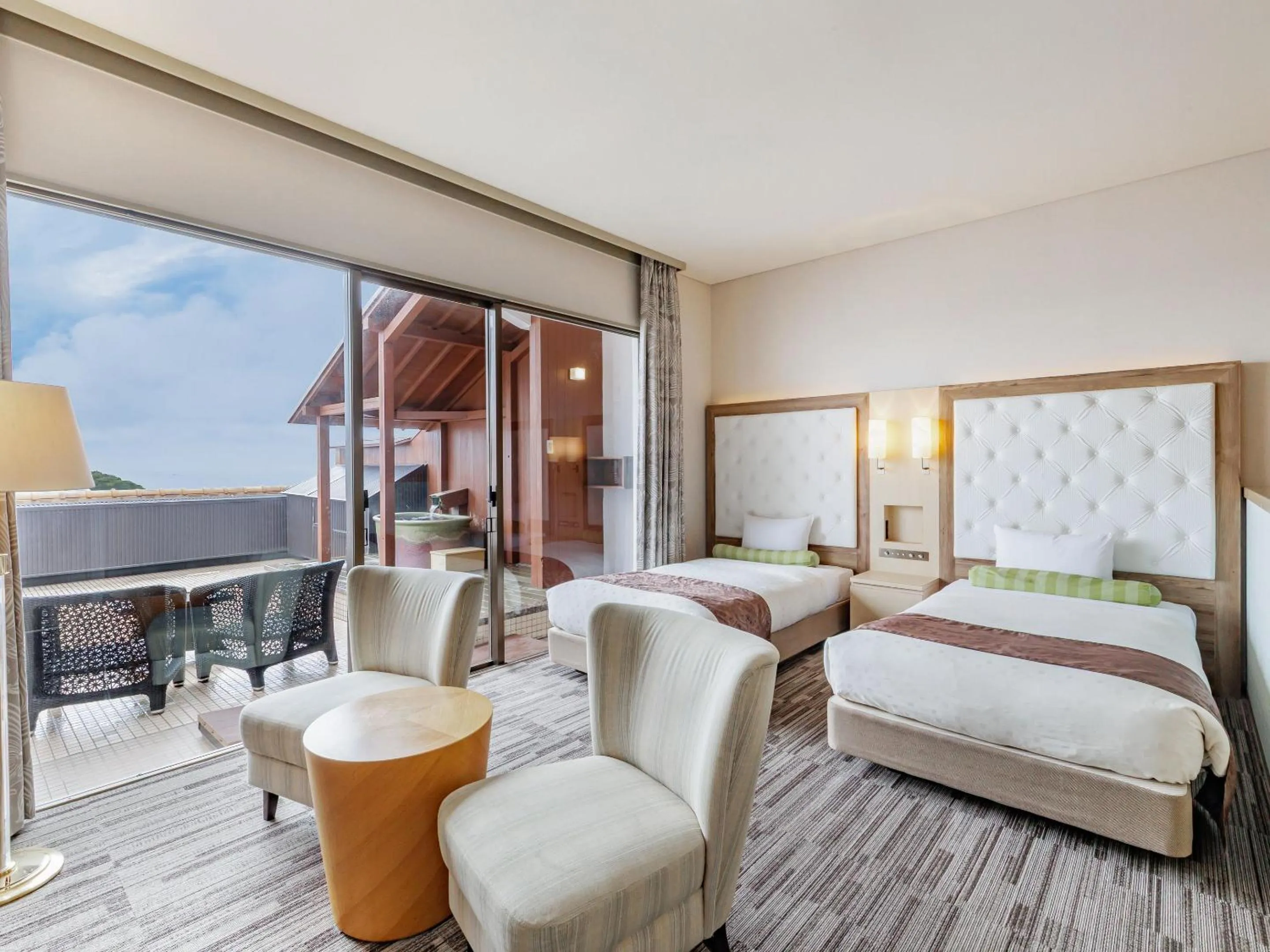 Photo of the whole room, Bed in Izumigo Hotel Altia Toba