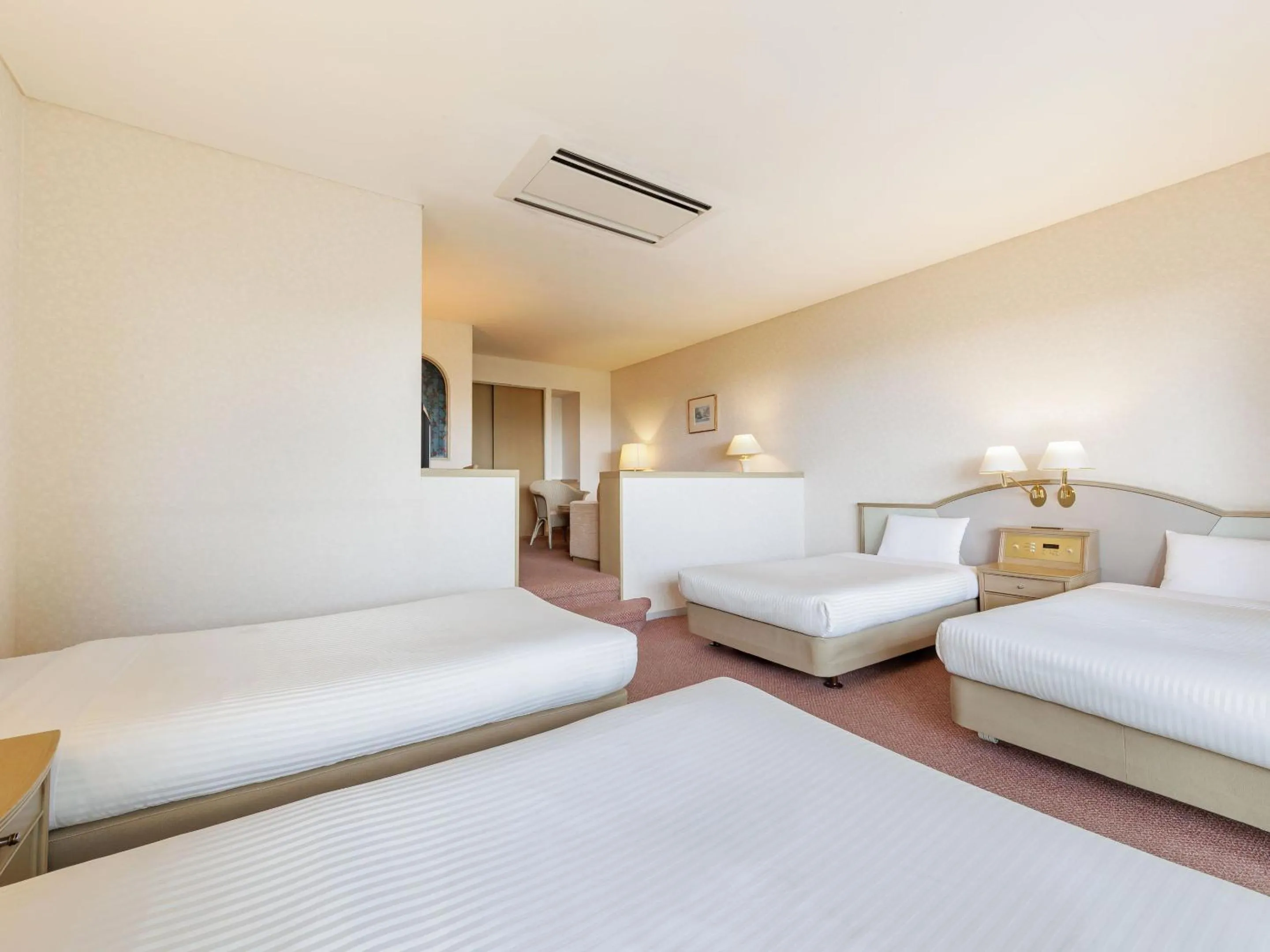 Photo of the whole room, Bed in Izumigo Hotel Altia Toba