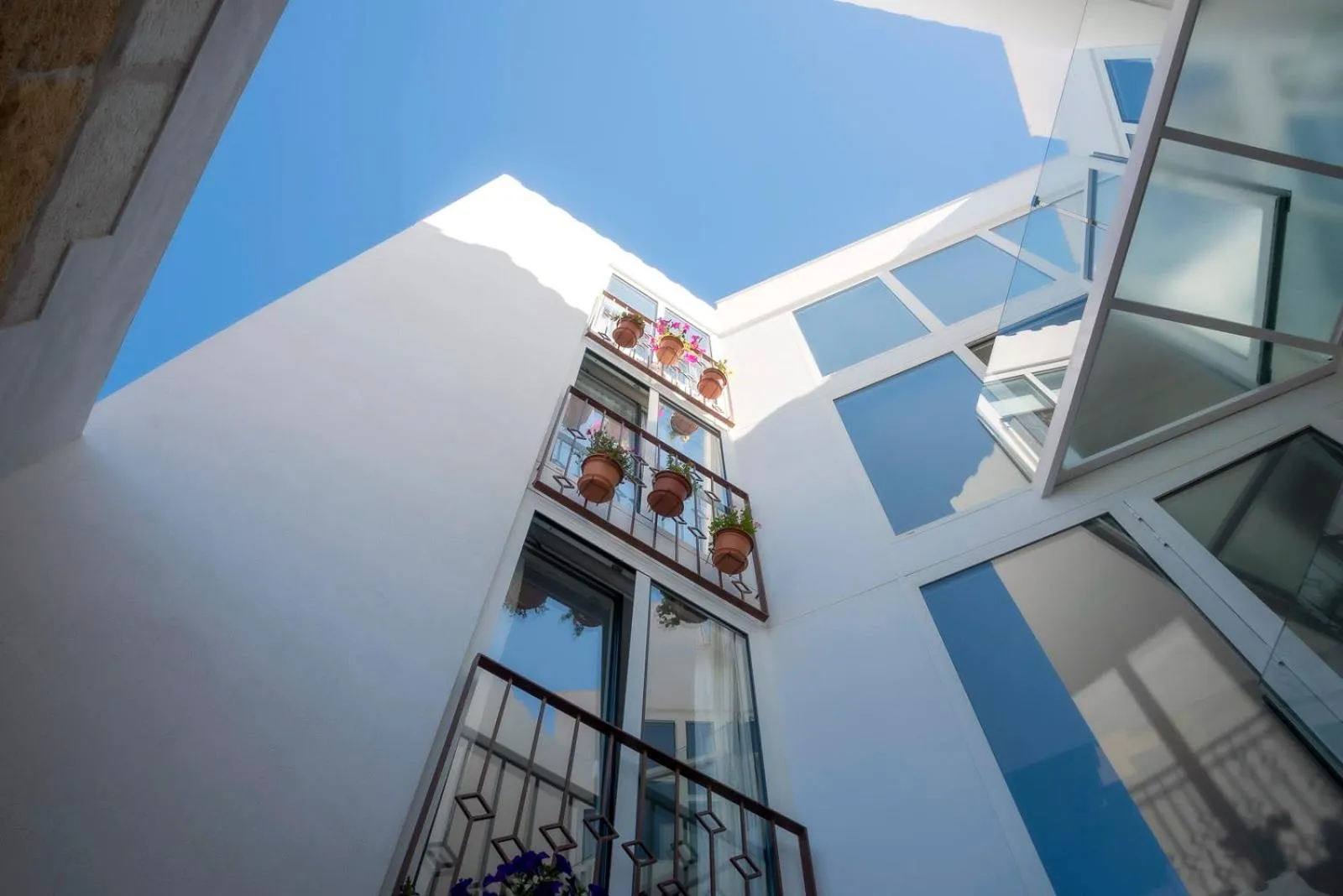 Property building in Noualt