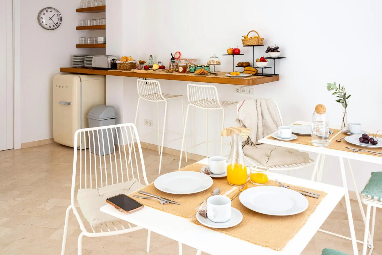 Buffet breakfast in Noualt