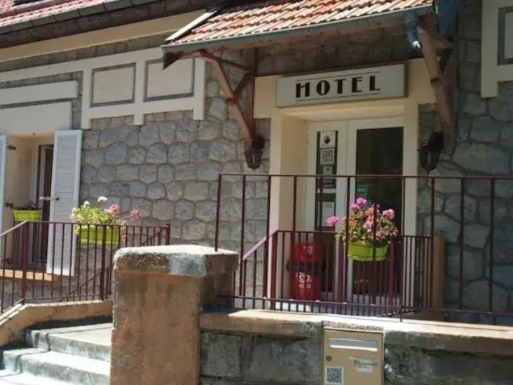 Property building in Hostellerie de Rimplas Property building in Hostellerie de Rimplas