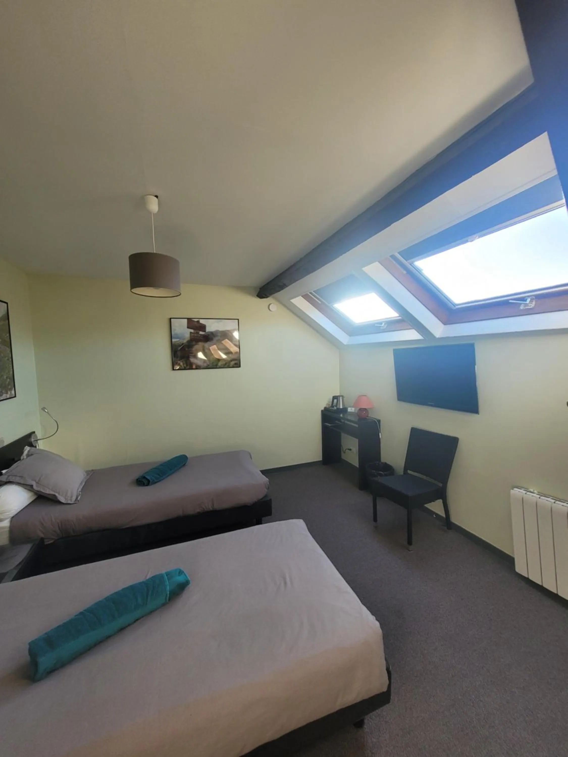 Bed in Hostellerie de Rimplas