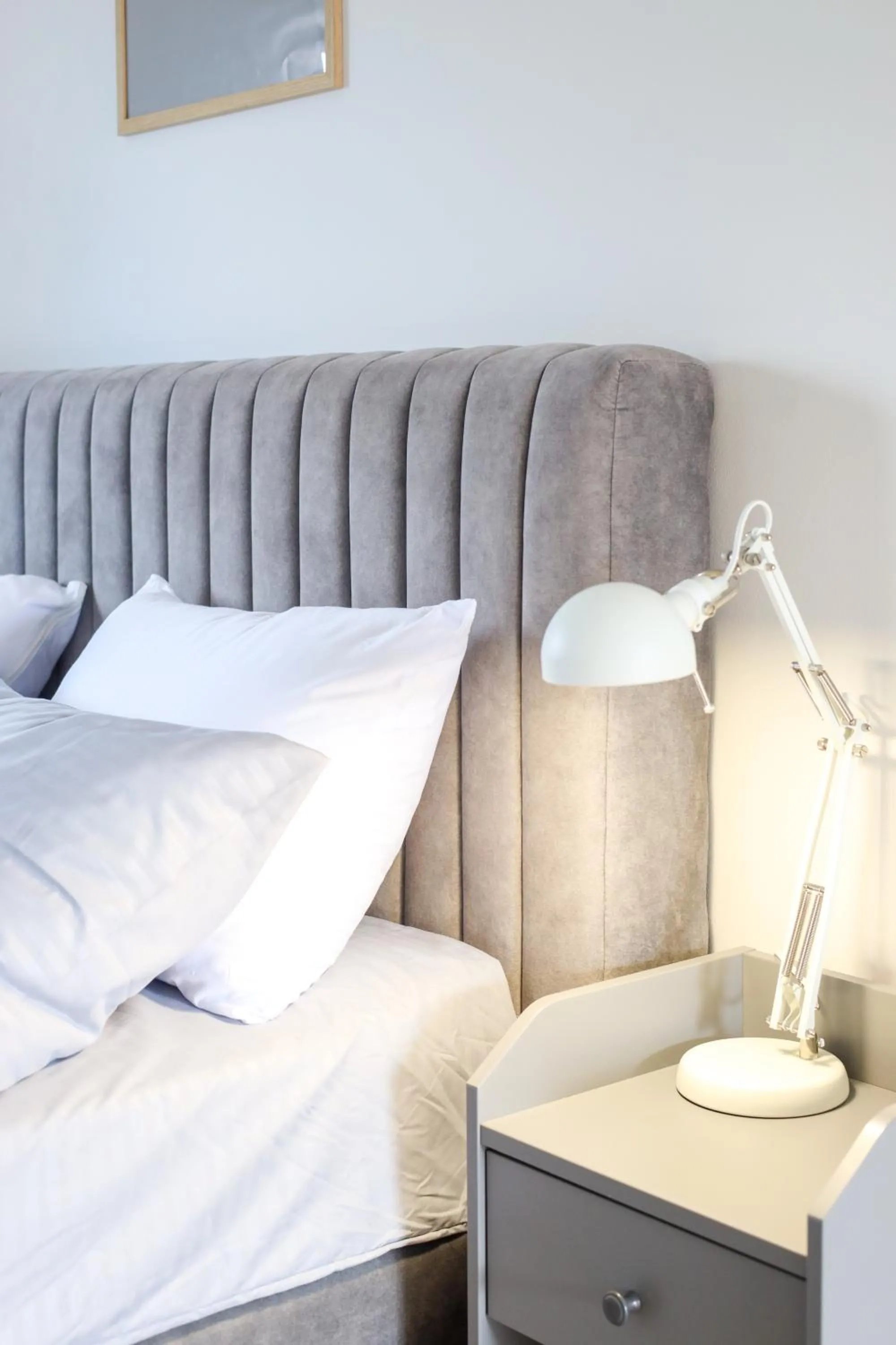 Bed in Airport Stay Apartments
