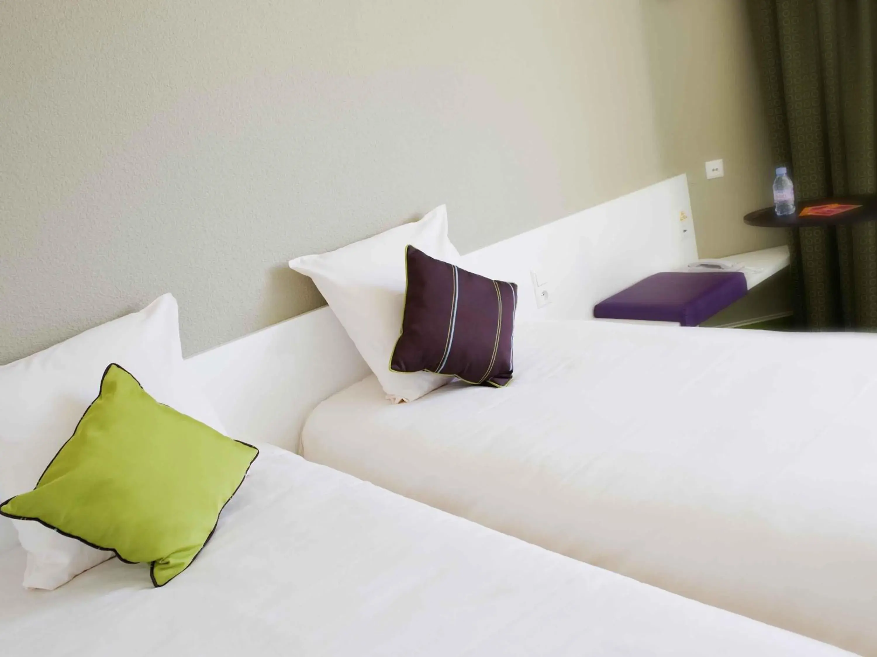 Bedroom, Bed in ibis Styles Bordeaux Aéroport Bedroom, Bed in ibis Styles Bordeaux Aéroport