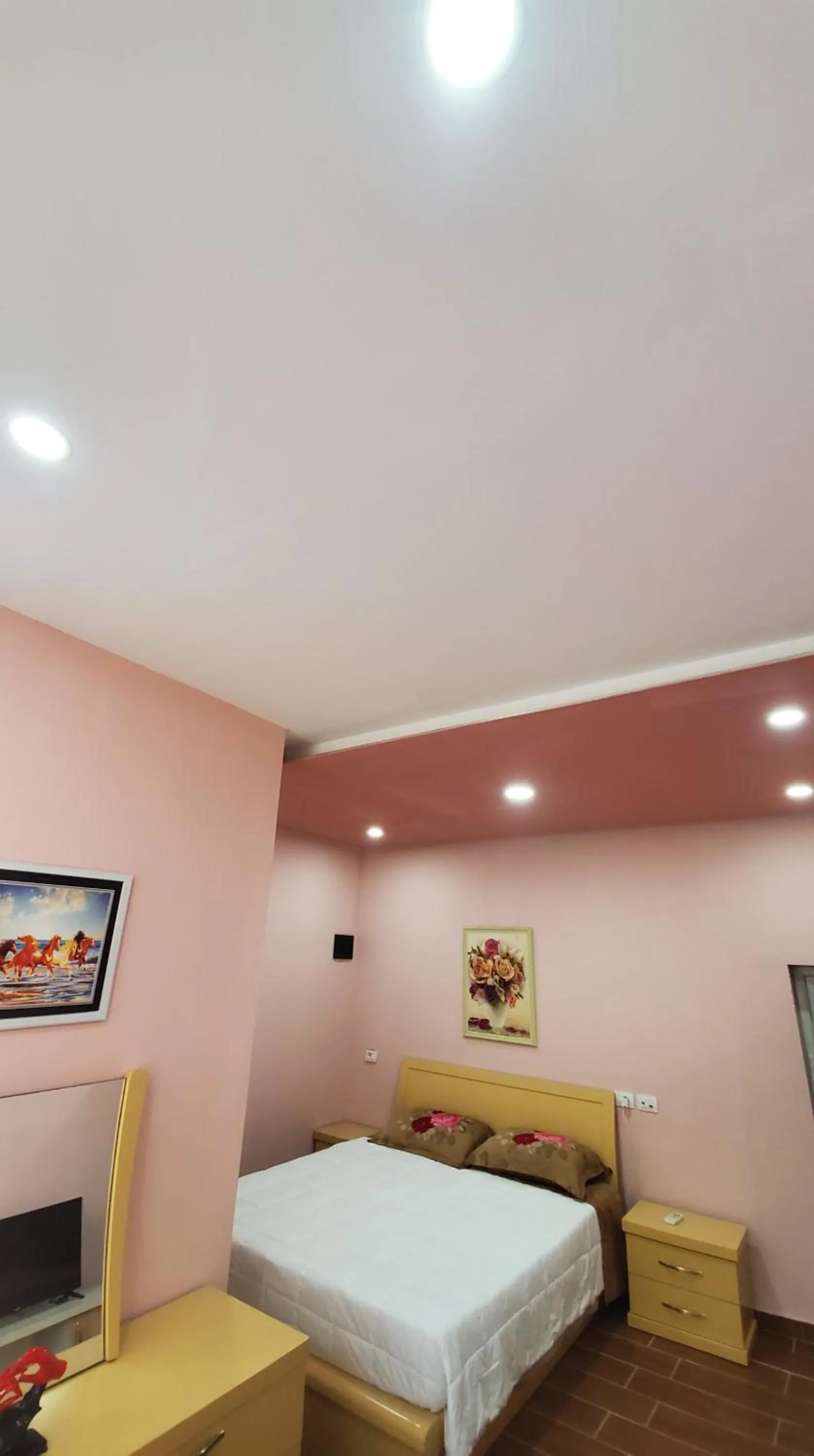 Bedroom, Bed in Chicago hotel