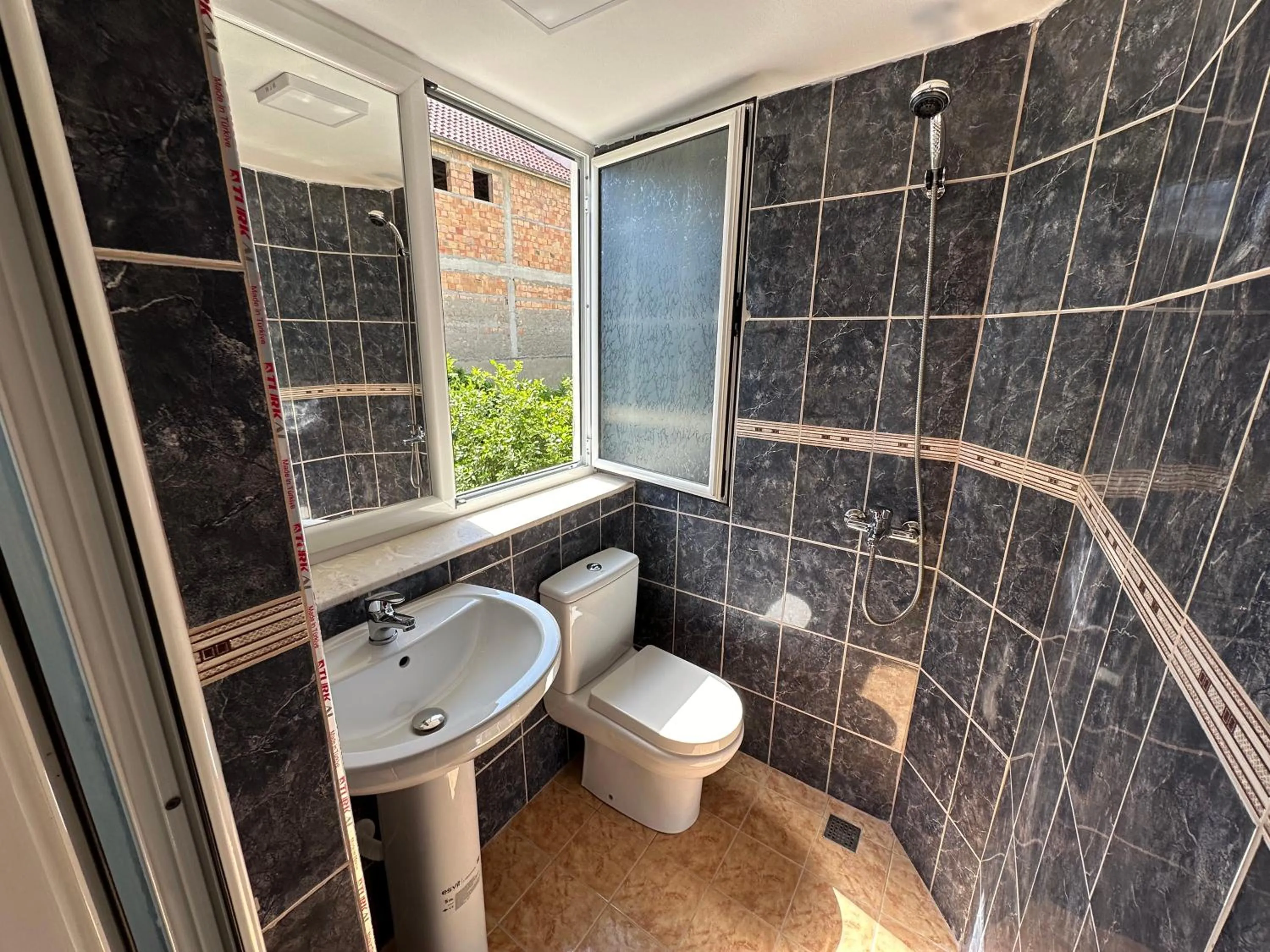 Shower in Chicago hotel