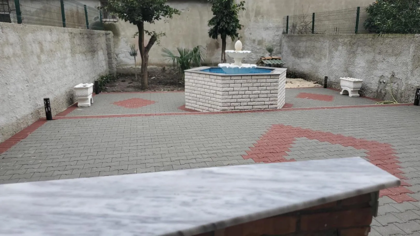 Property building in Chicago hotel