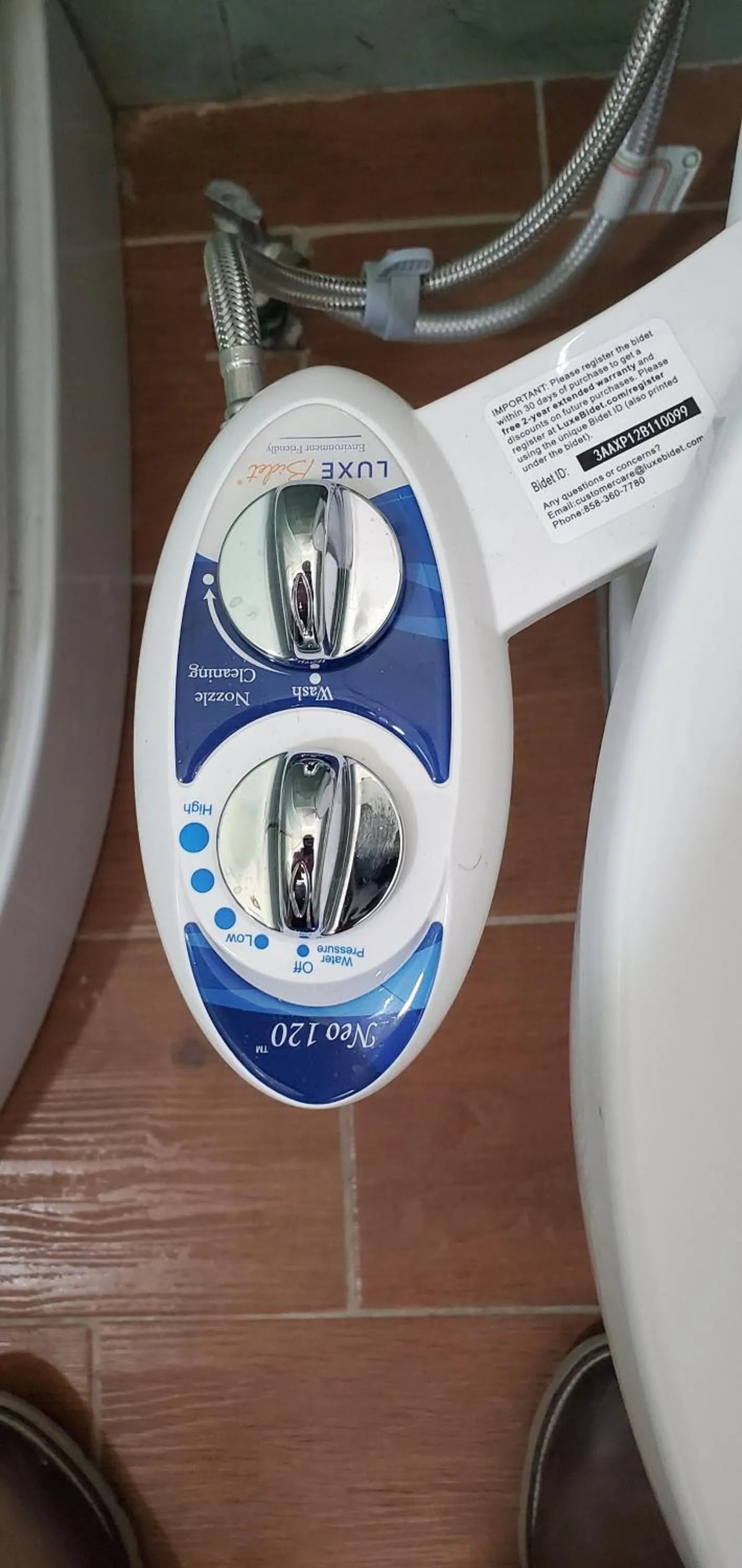 Toilet in Chicago hotel