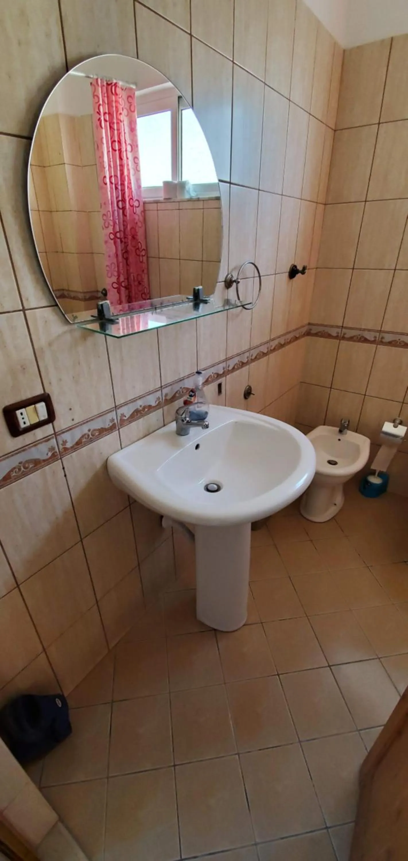 Bathroom in Chicago hotel