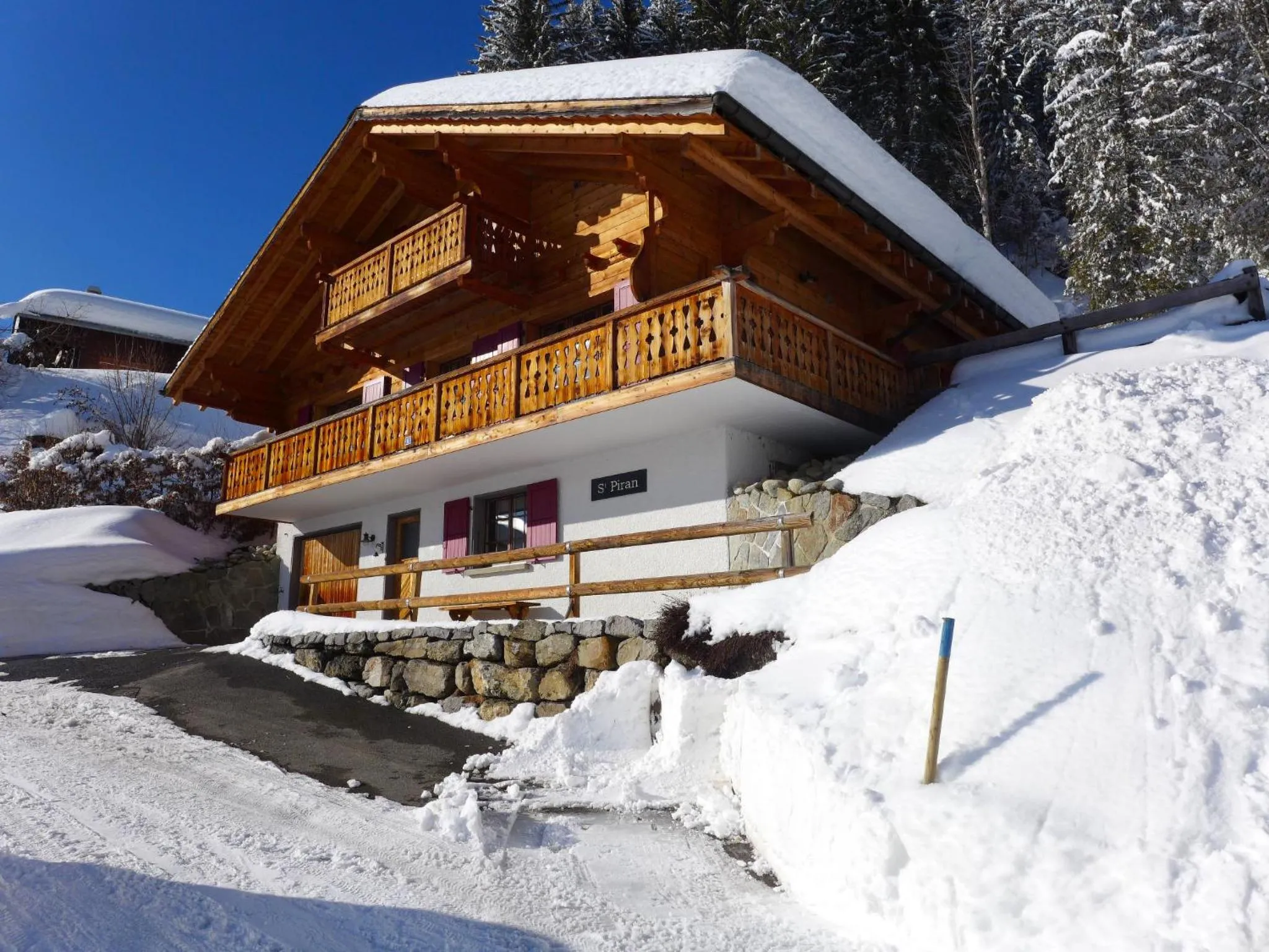 Property building in Chalet Saint Piran-1 by Interhome