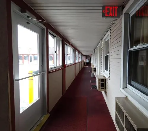 Red Carpet Inn West Springfield